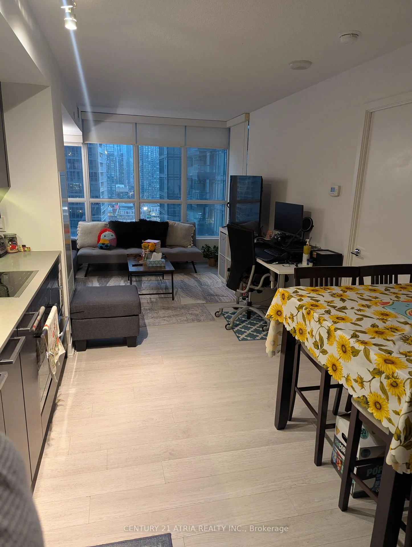 Photo 2 of Unit 2008, 80 Queens Wharf Road, Toronto, Waterfront Communities — HOMEH