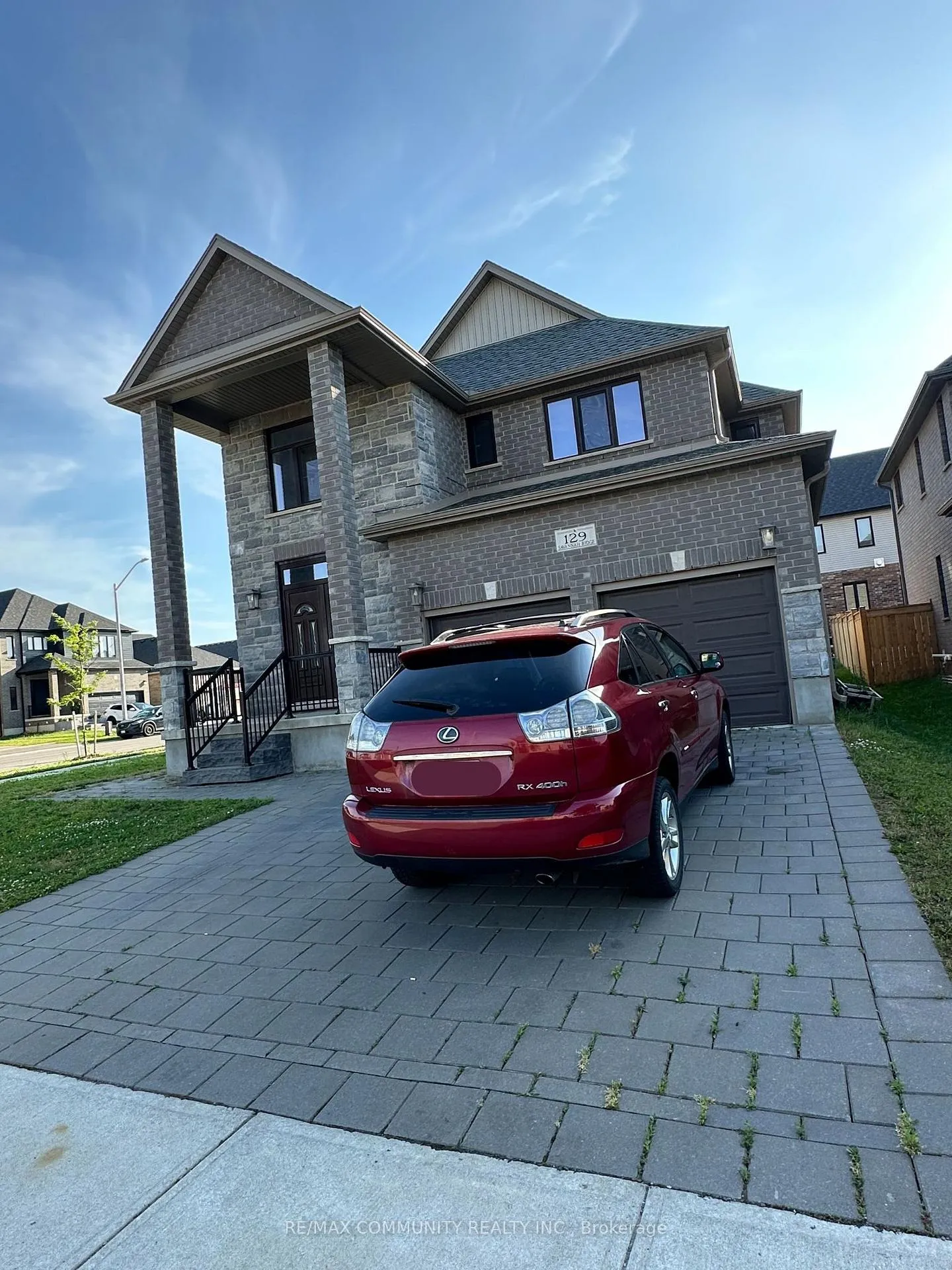 Photo 1 of 129 Savannah Ridge Drive, Brant, Paris — HOMEH