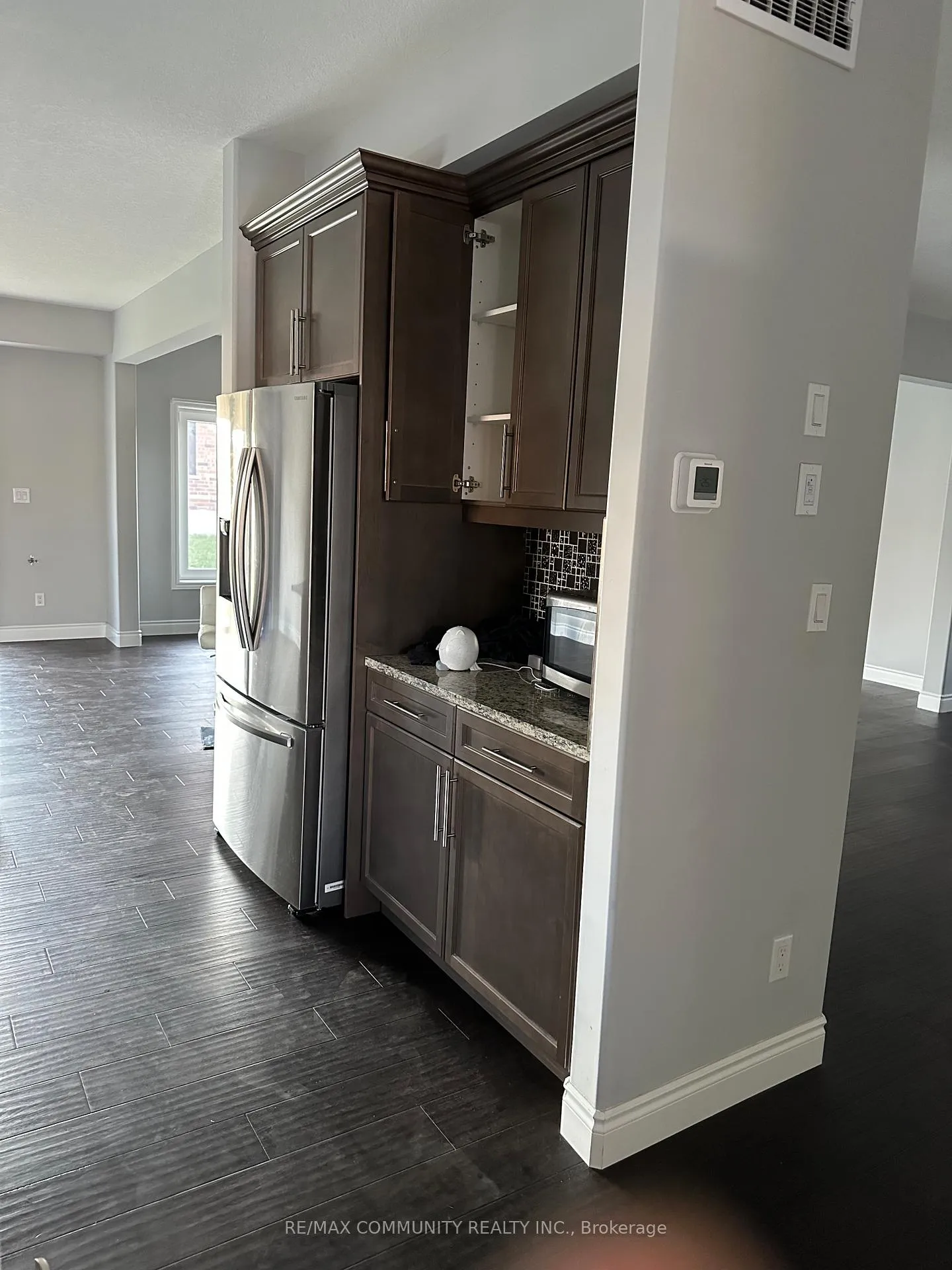 Photo 8 of 129 Savannah Ridge Drive, Brant, Paris — HOMEH