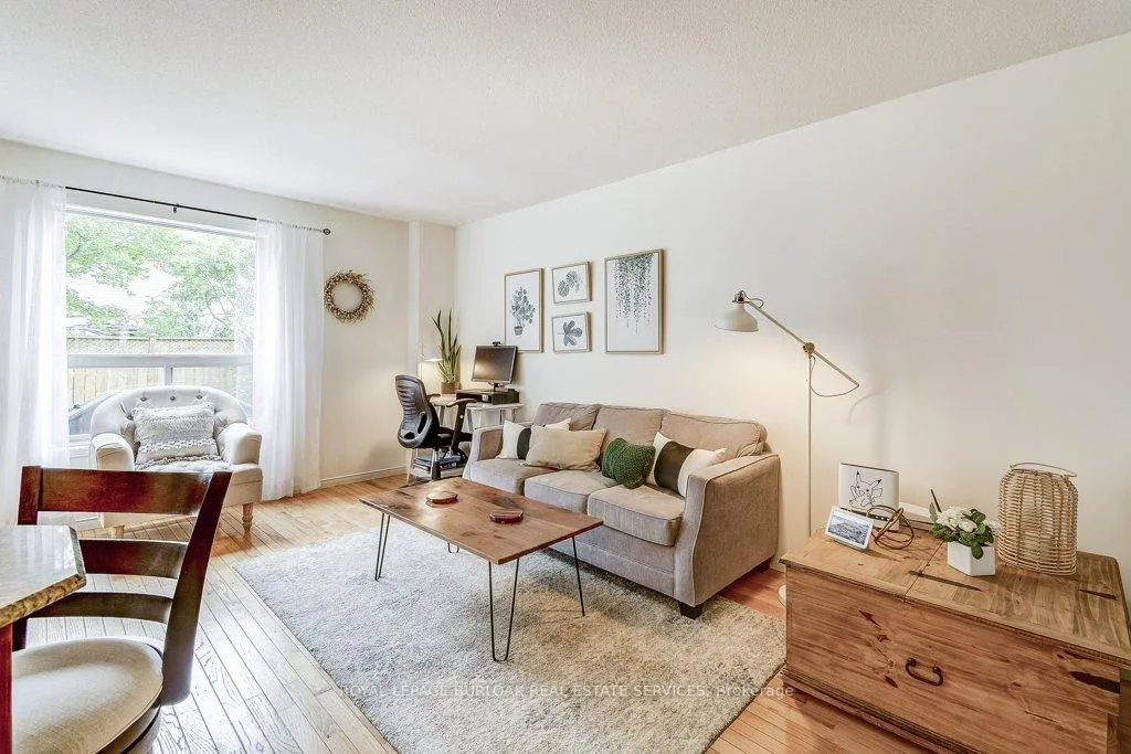 Photo 6 of 85 Foxborough Drive, Hamilton, Ancaster — HOMEH