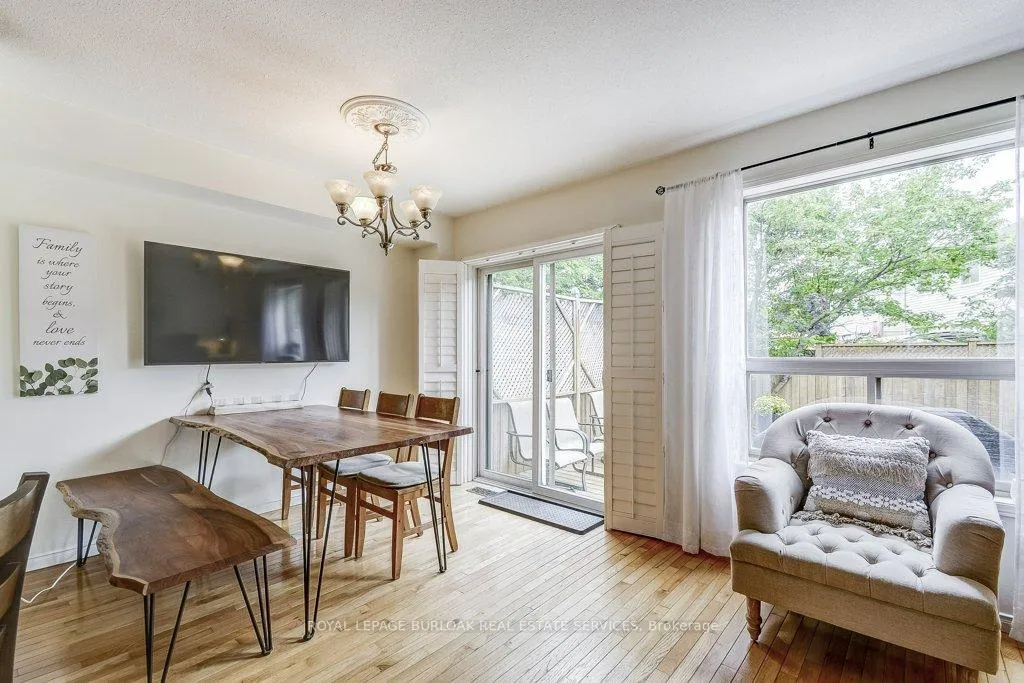 Photo 10 of 85 Foxborough Drive, Hamilton, Ancaster — HOMEH