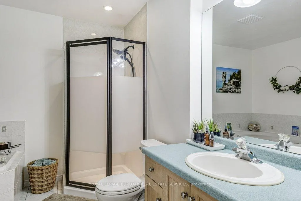 Photo 17 of 85 Foxborough Drive, Hamilton, Ancaster — HOMEH