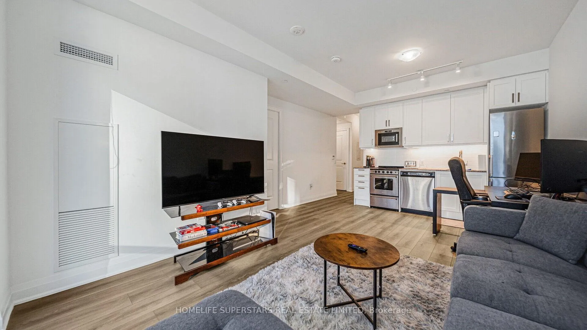Photo 14 of Unit 815, 10 Gatineau Drive, Vaughan, Beverley Glen — HOMEH