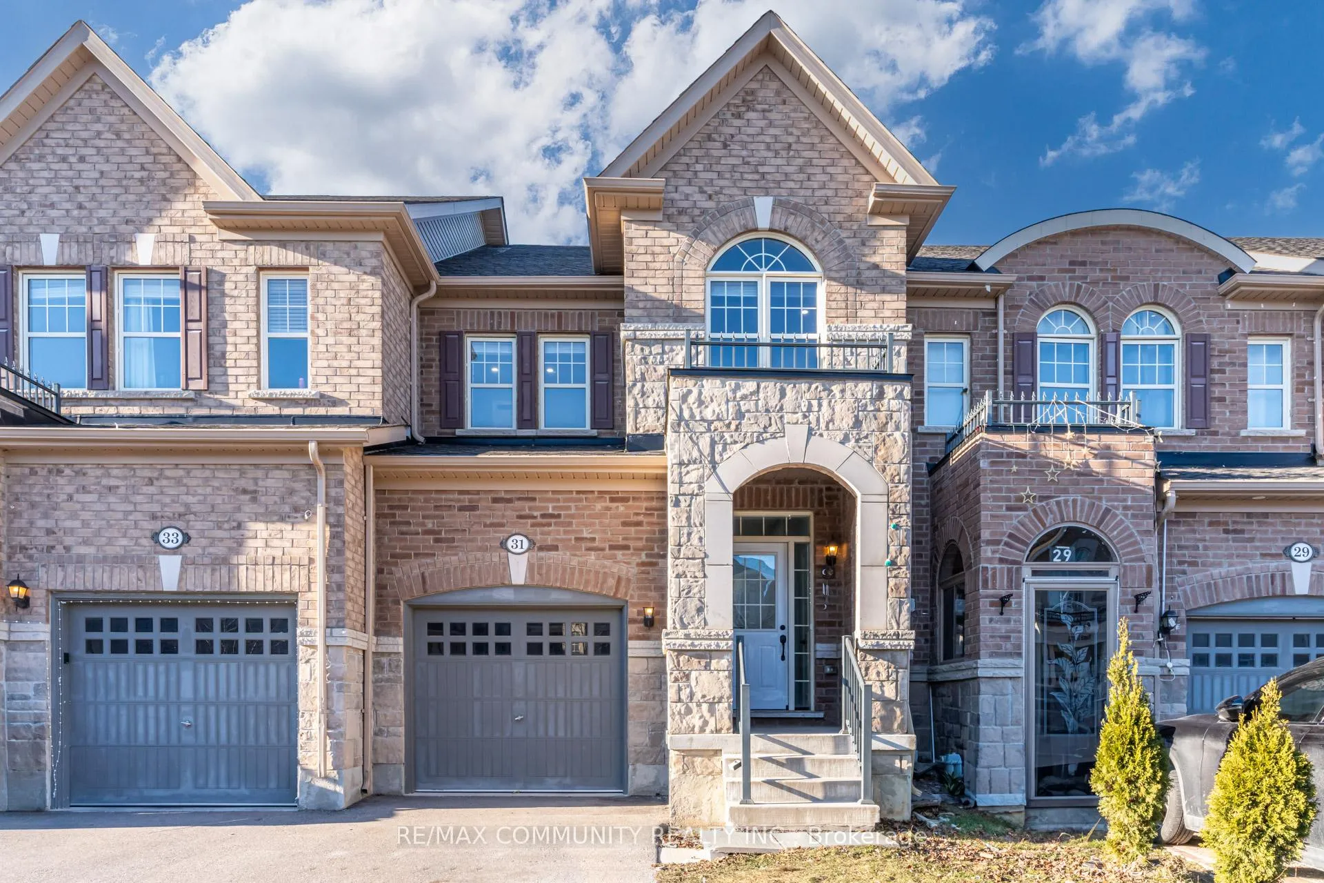 Photo 1 of 31 Padbury Trail, Brampton, Northwest Brampton — HOMEH