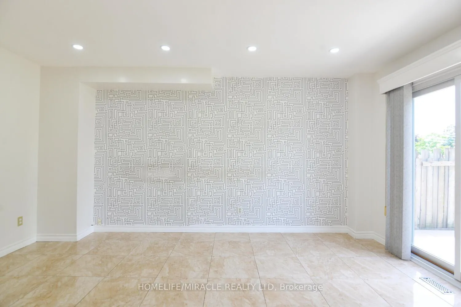 Photo 11 of Unit Upper, 98 Gatesgill Street, Brampton, Brampton West — HOMEH