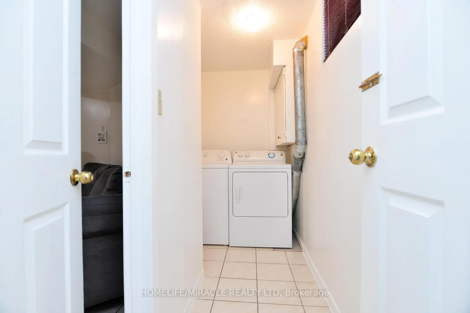 Photo 31 of Unit Upper, 98 Gatesgill Street, Brampton, Brampton West — HOMEH