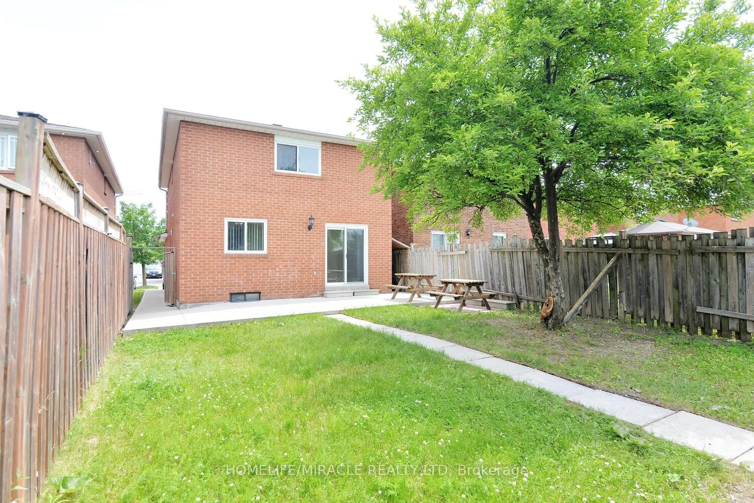 Photo 34 of Unit Upper, 98 Gatesgill Street, Brampton, Brampton West — HOMEH