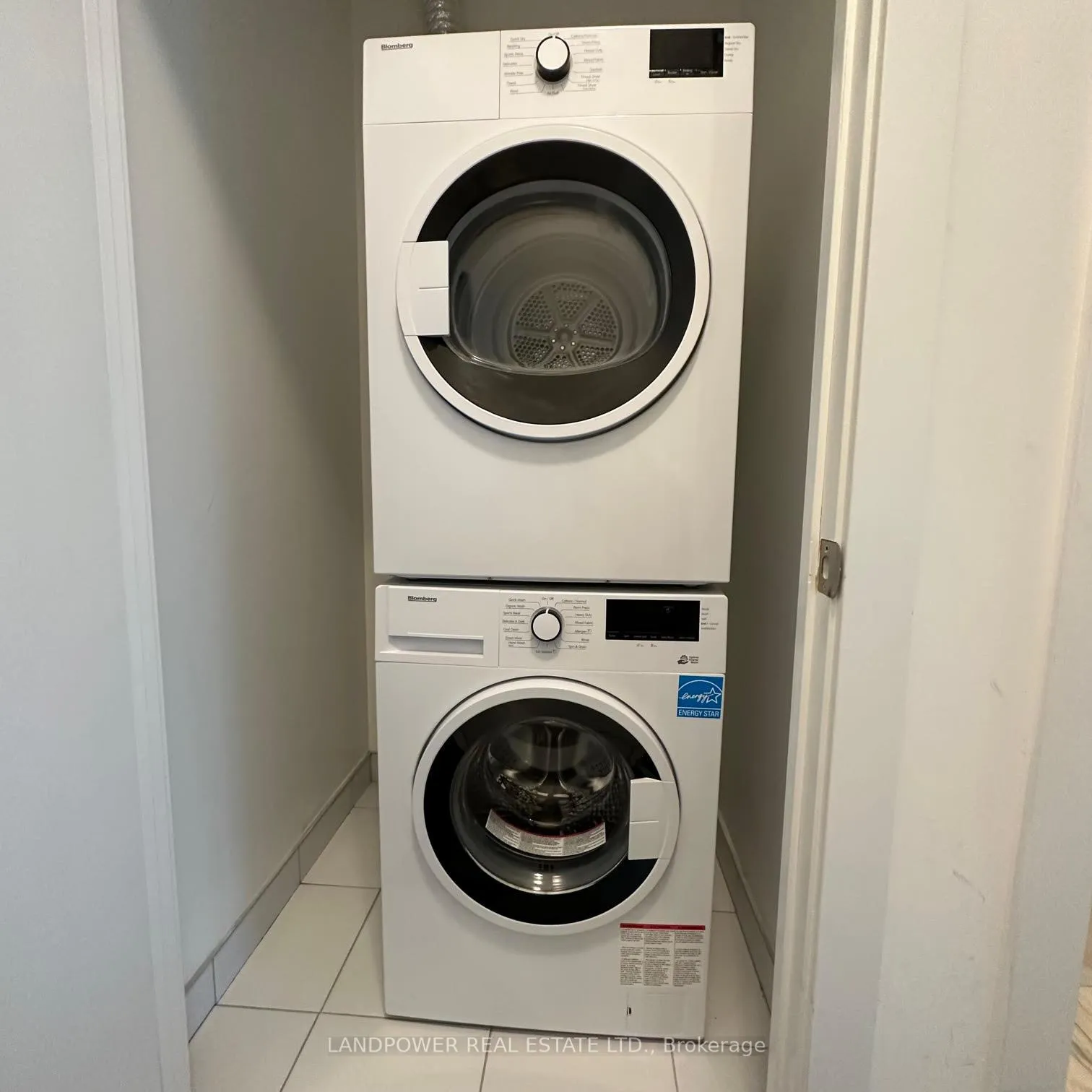Photo 11 of Unit 921W, 268 Buchanan Drive, Markham, Unionville — HOMEH