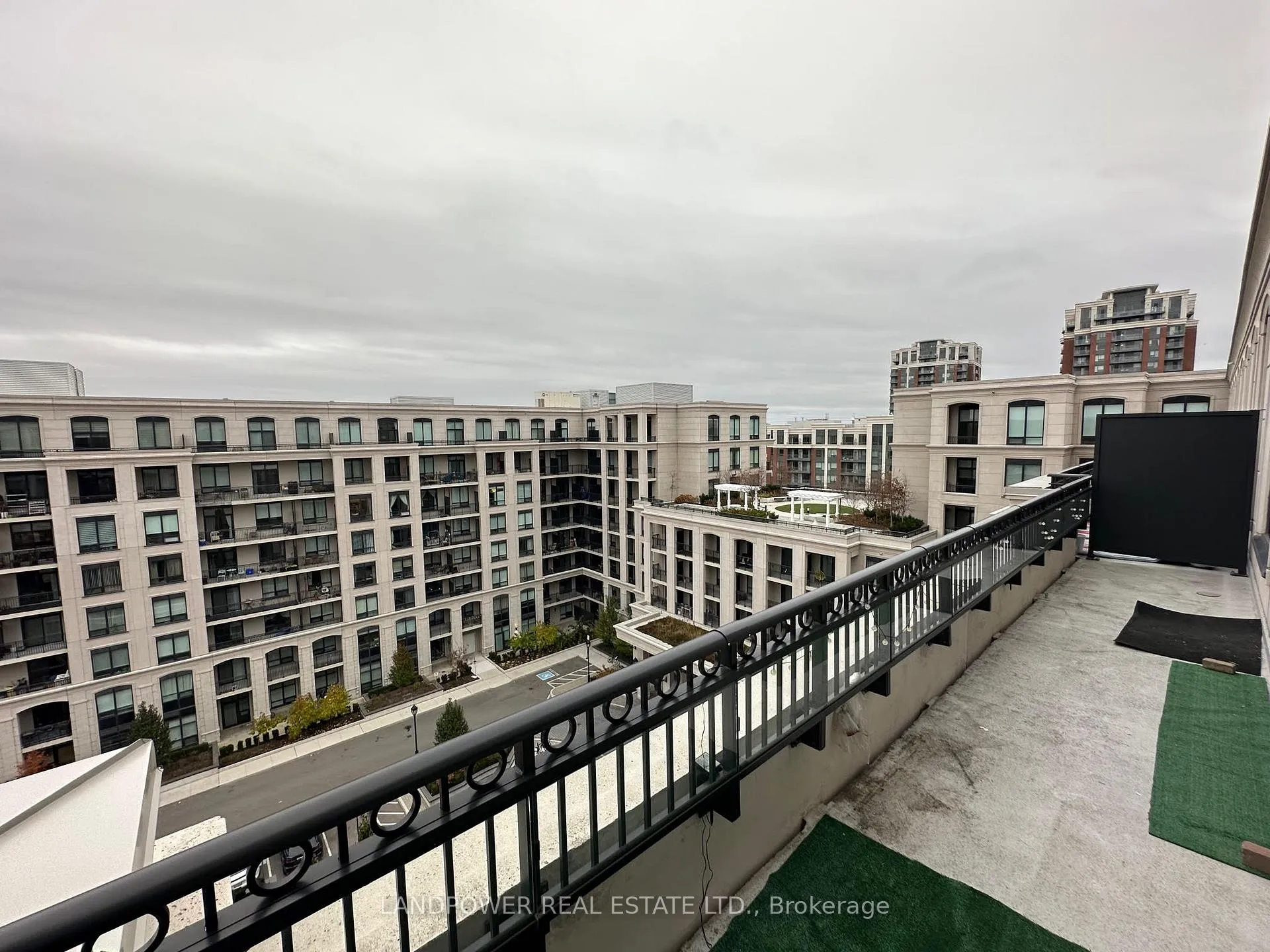 Photo 13 of Unit 921W, 268 Buchanan Drive, Markham, Unionville — HOMEH