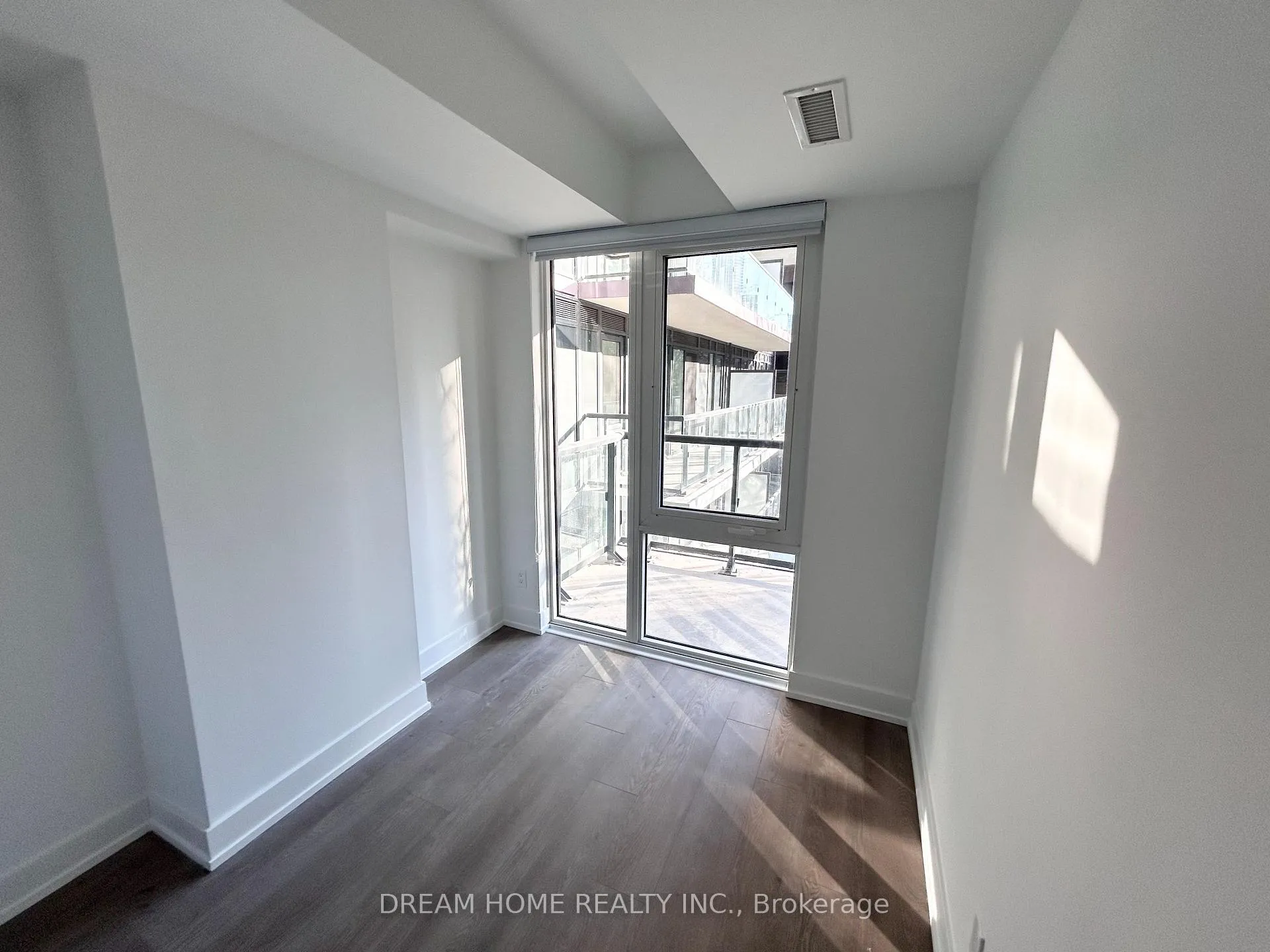 Photo 7 of Unit 401, 308 Jarvis Street, Toronto, Church-Yonge Corridor — HOMEH