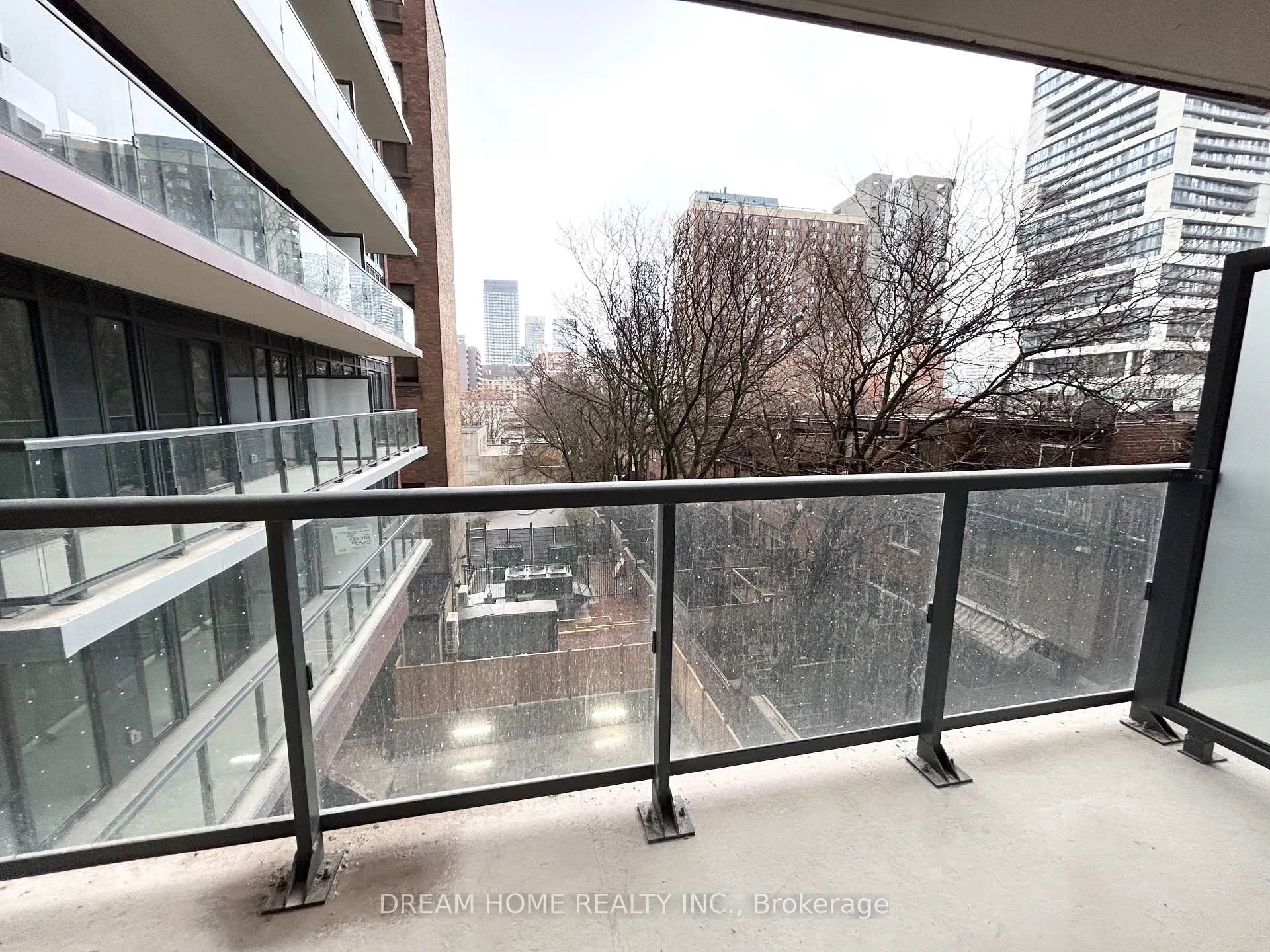 Photo 12 of Unit 401, 308 Jarvis Street, Toronto, Church-Yonge Corridor — HOMEH