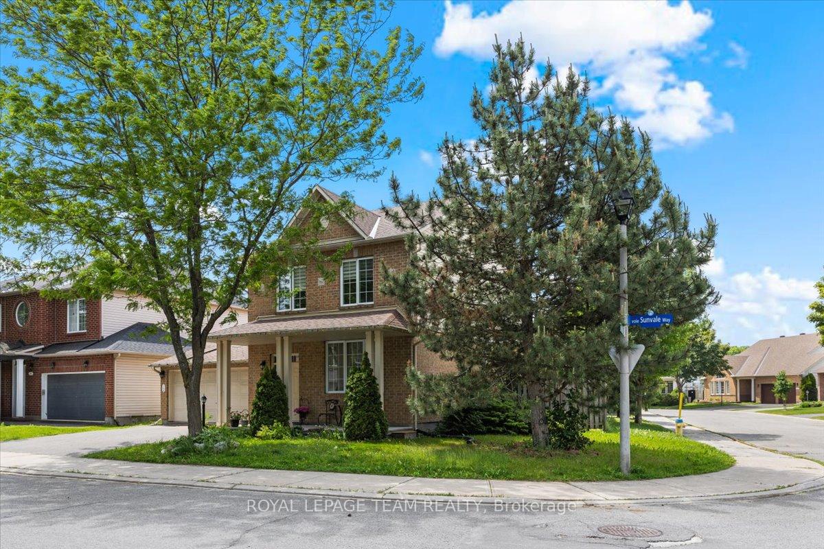 Photo 3 of 12 Sunvale Way, Ottawa, Barrhaven East — HOMEH