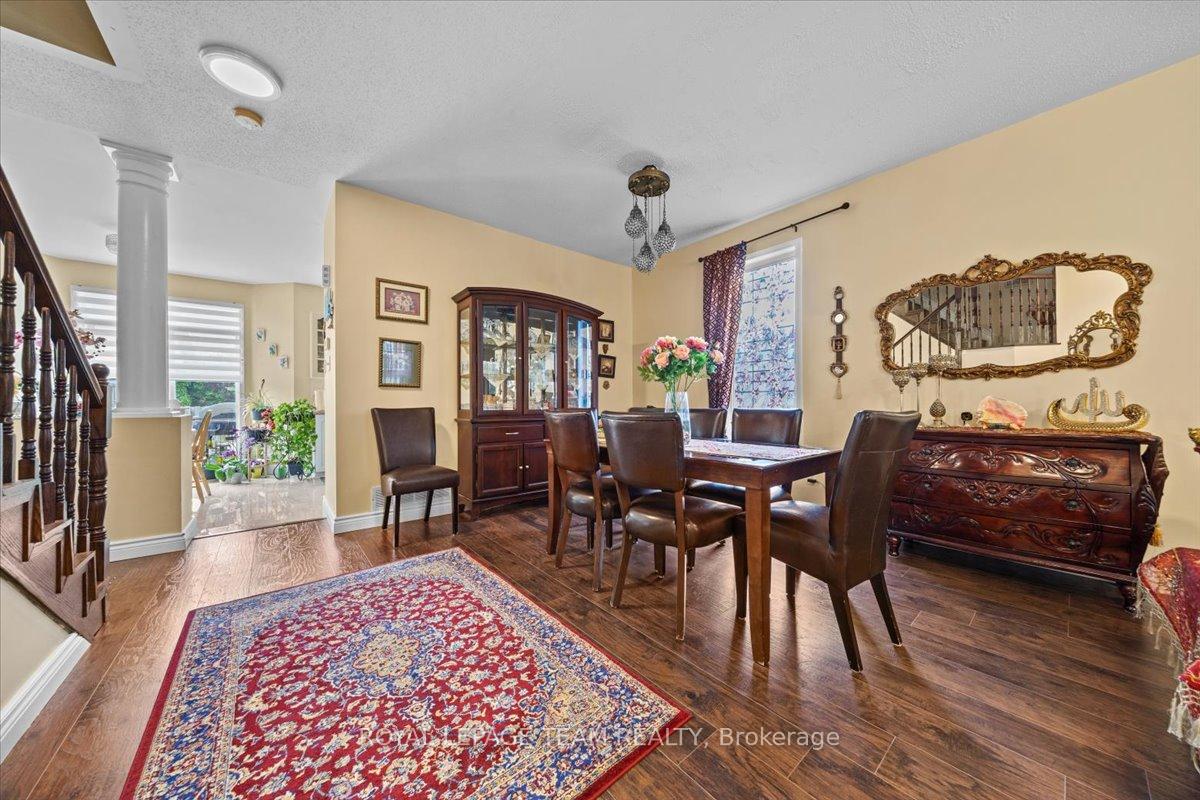 Photo 10 of 12 Sunvale Way, Ottawa, Barrhaven East — HOMEH