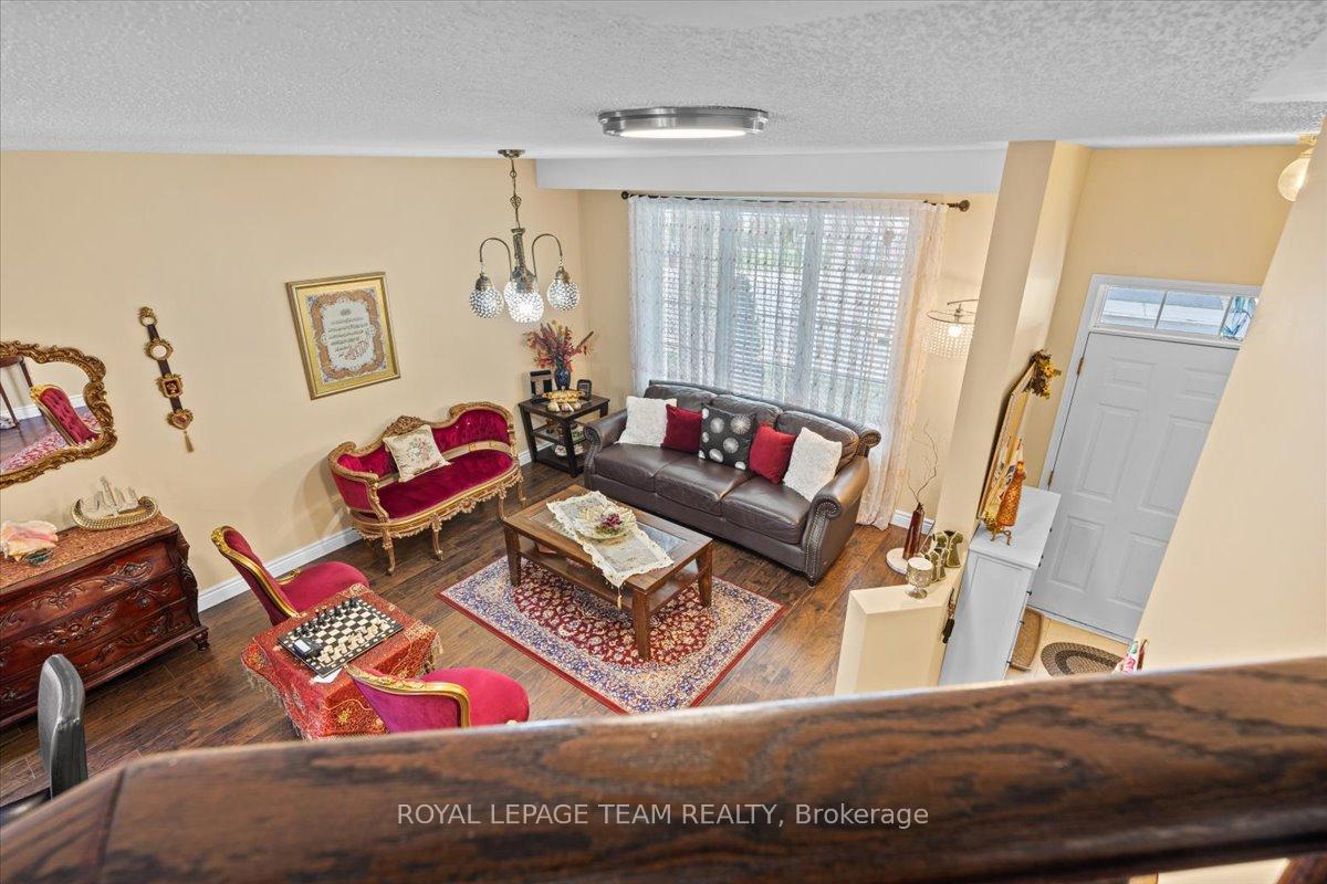 Photo 12 of 12 Sunvale Way, Ottawa, Barrhaven East — HOMEH