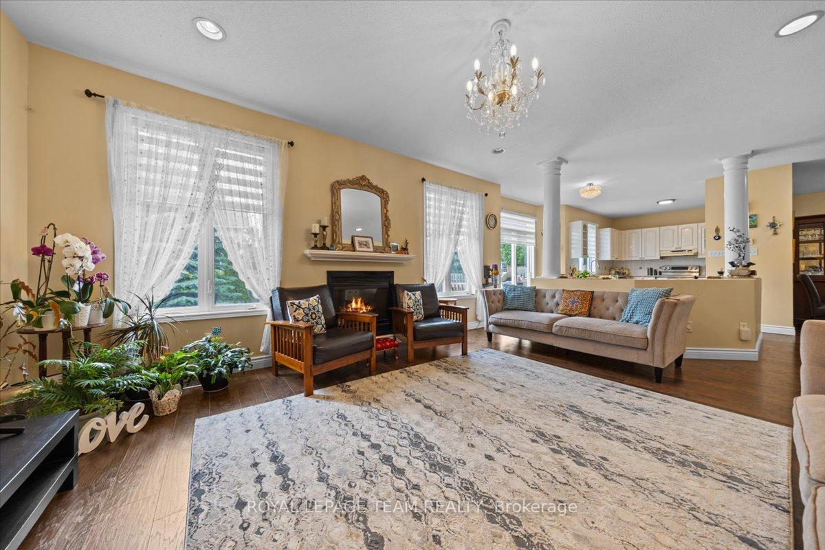 Photo 16 of 12 Sunvale Way, Ottawa, Barrhaven East — HOMEH