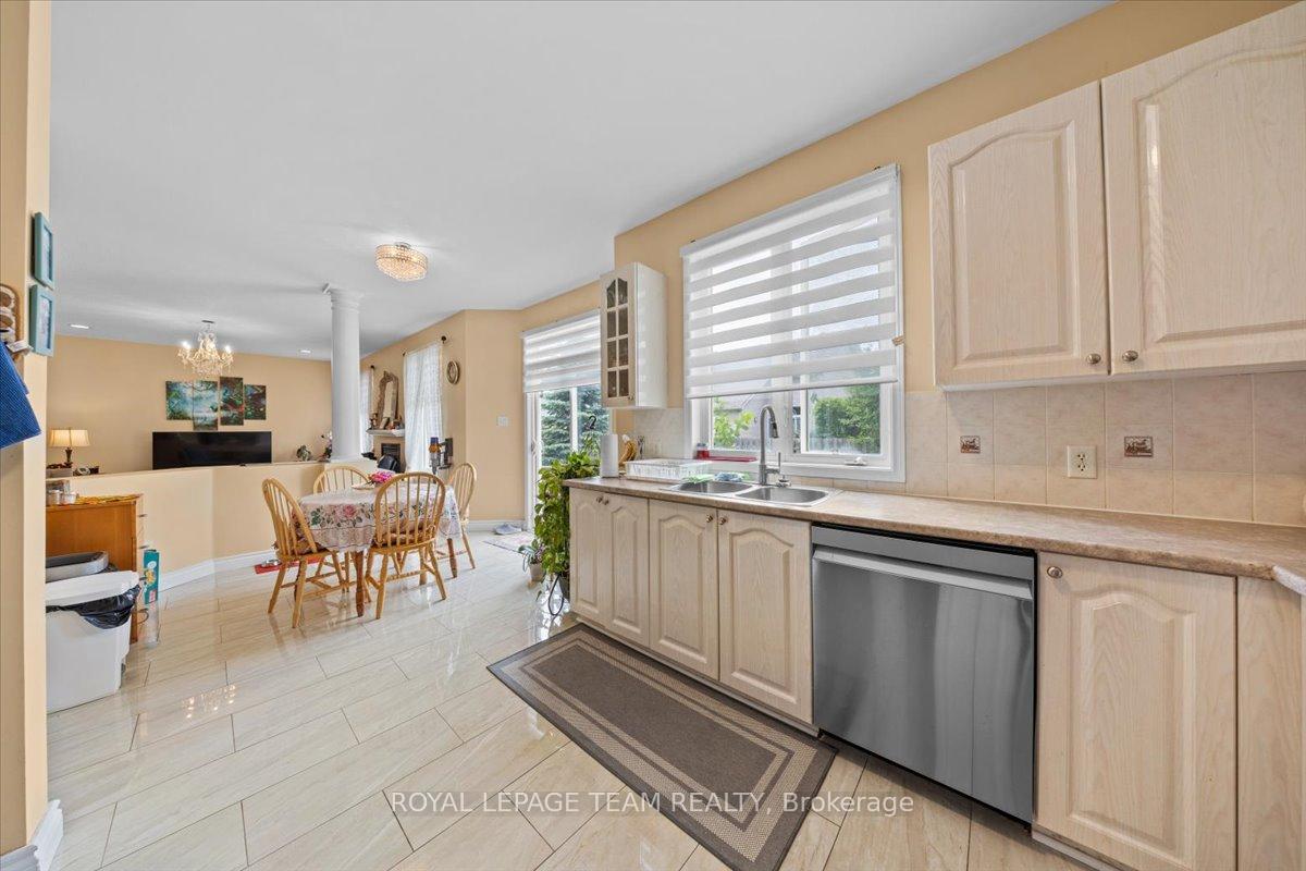 Photo 22 of 12 Sunvale Way, Ottawa, Barrhaven East — HOMEH
