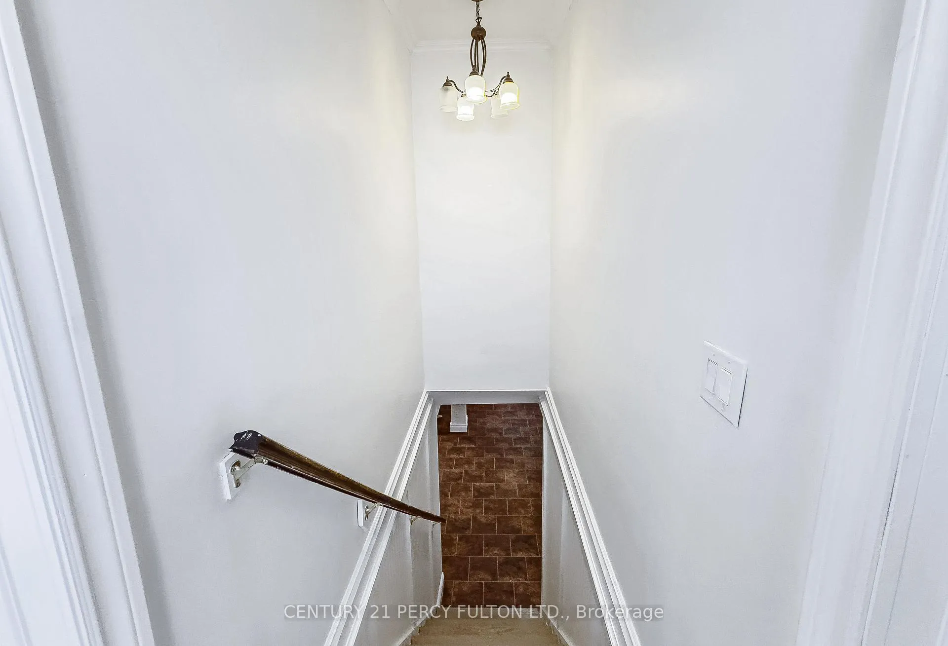 Photo 21 of 1023 Centre Street N, Whitby, Williamsburg — HOMEH