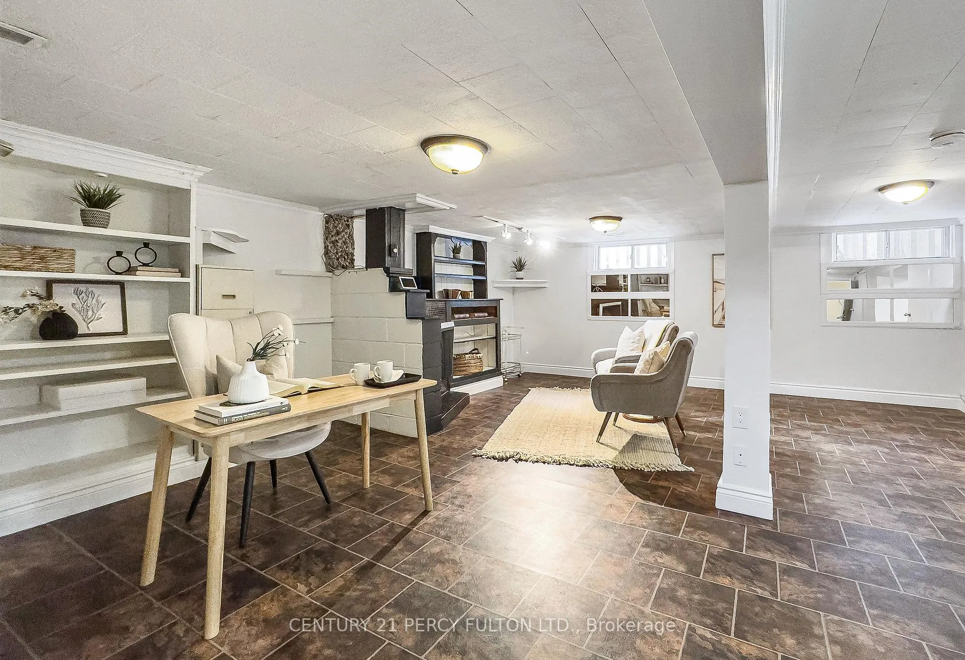 Photo 28 of 1023 Centre Street N, Whitby, Williamsburg — HOMEH