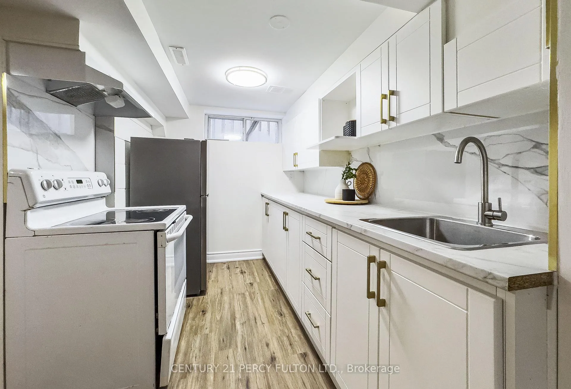 Photo 30 of 1023 Centre Street N, Whitby, Williamsburg — HOMEH