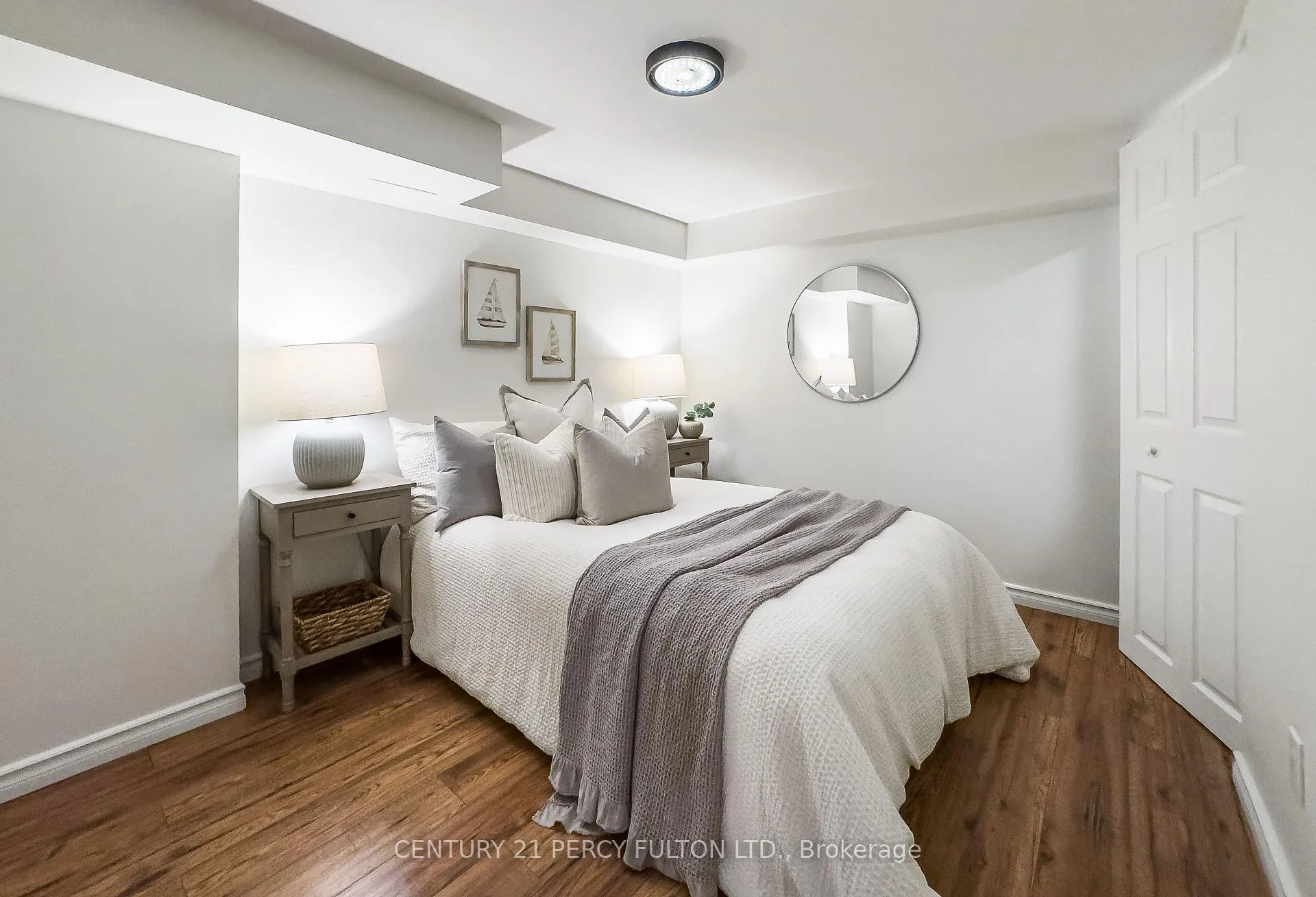Photo 32 of 1023 Centre Street N, Whitby, Williamsburg — HOMEH