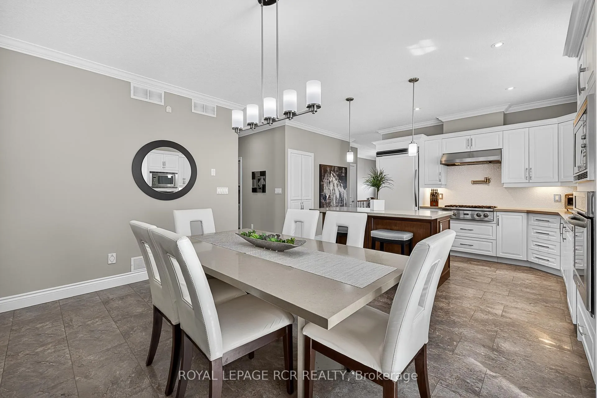 Photo 8 of 21 Corvinelli Drive, Whitby, Brooklin — HOMEH