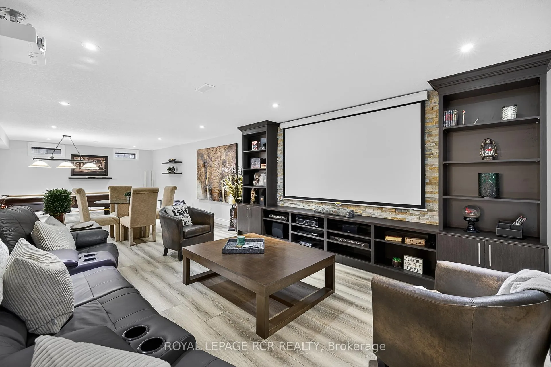 Photo 23 of 21 Corvinelli Drive, Whitby, Brooklin — HOMEH