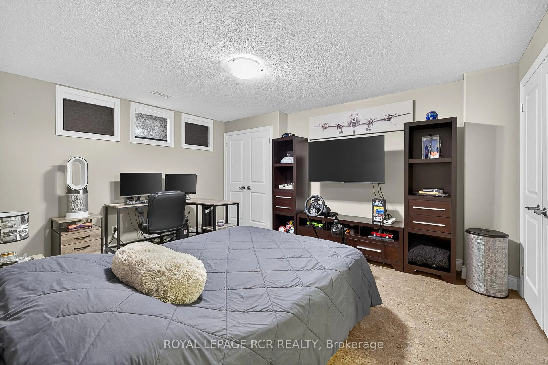 Photo 26 of 21 Corvinelli Drive, Whitby, Brooklin — HOMEH