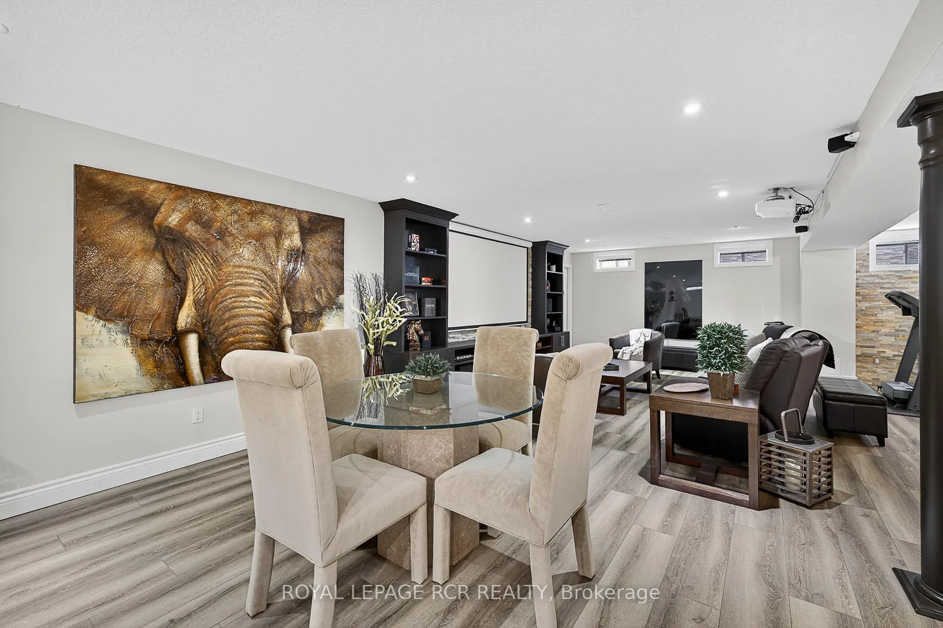 Photo 28 of 21 Corvinelli Drive, Whitby, Brooklin — HOMEH