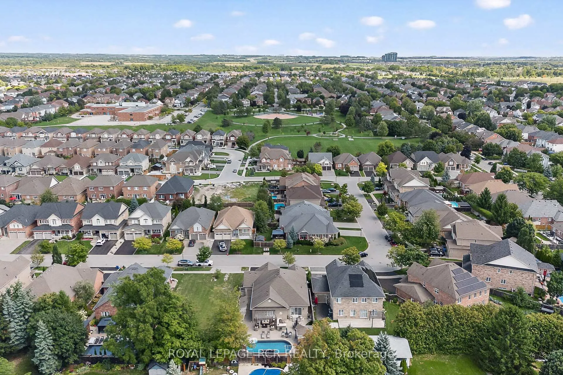 Photo 44 of 21 Corvinelli Drive, Whitby, Brooklin — HOMEH