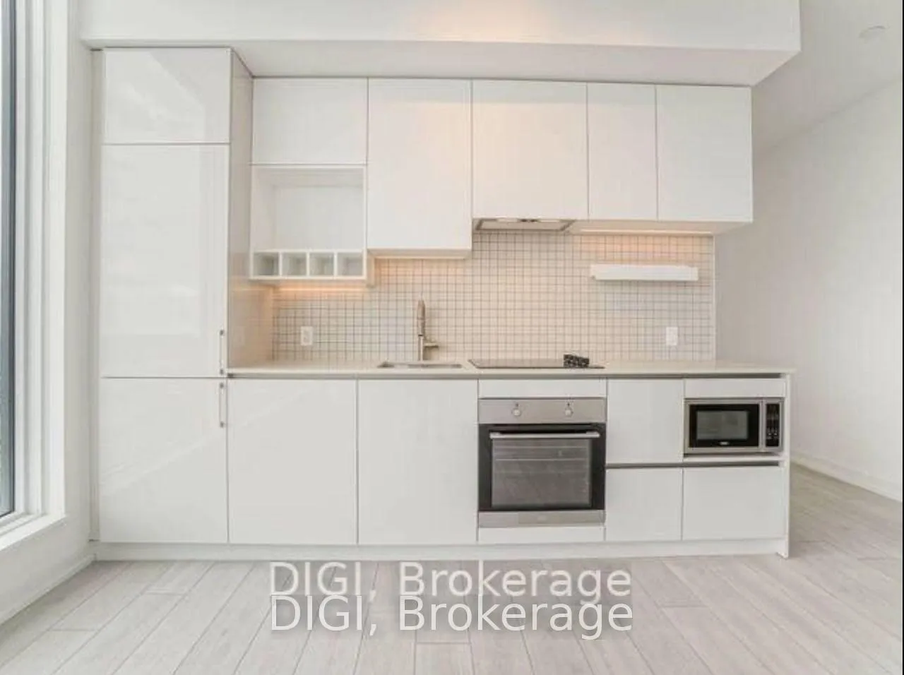 Photo 3 of Unit 5502, 898 Portage Parkway, Vaughan, Concord — HOMEH