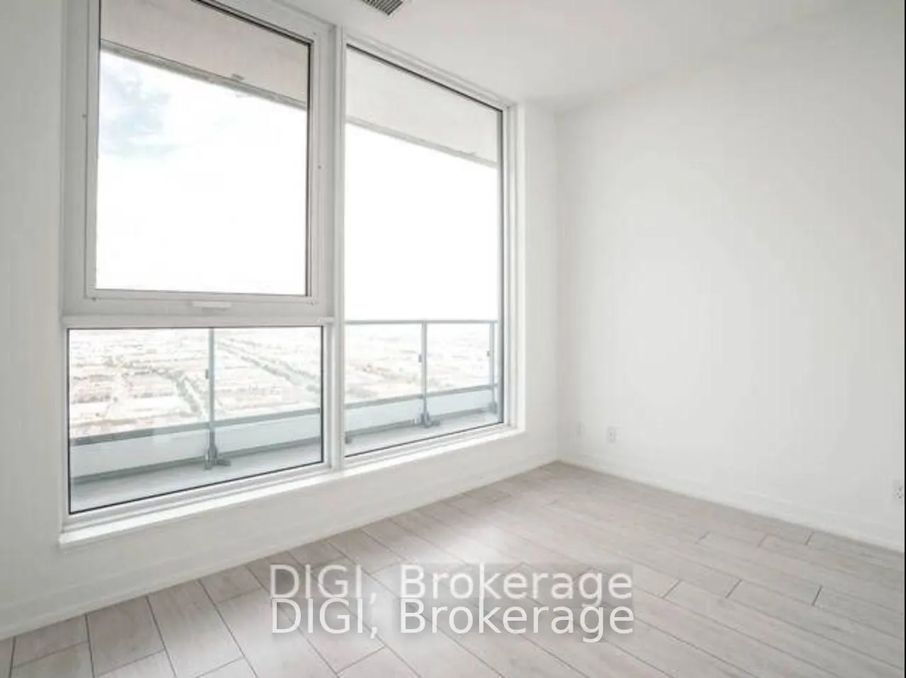 Photo 9 of Unit 5502, 898 Portage Parkway, Vaughan, Concord — HOMEH