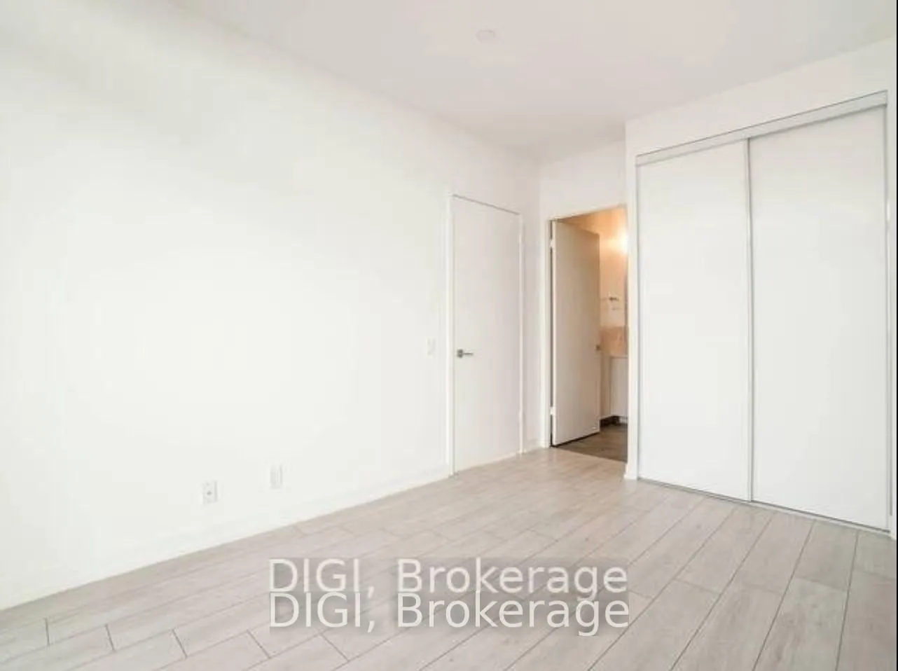 Photo 14 of Unit 5502, 898 Portage Parkway, Vaughan, Concord — HOMEH