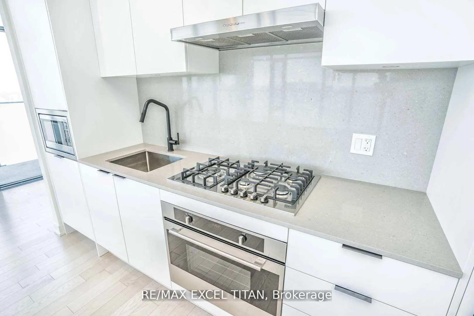 Photo 10 of Unit UPH06, 20 Lombard Street, Toronto, Church-Yonge Corridor — HOMEH