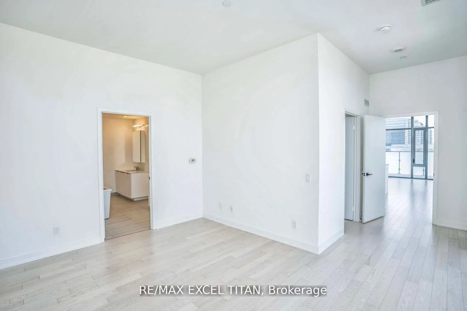 Photo 12 of Unit UPH06, 20 Lombard Street, Toronto, Church-Yonge Corridor — HOMEH