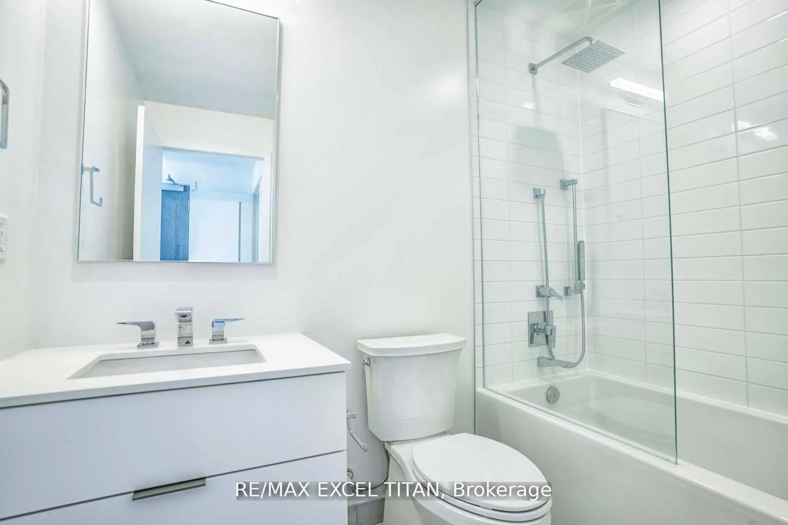Photo 13 of Unit UPH06, 20 Lombard Street, Toronto, Church-Yonge Corridor — HOMEH