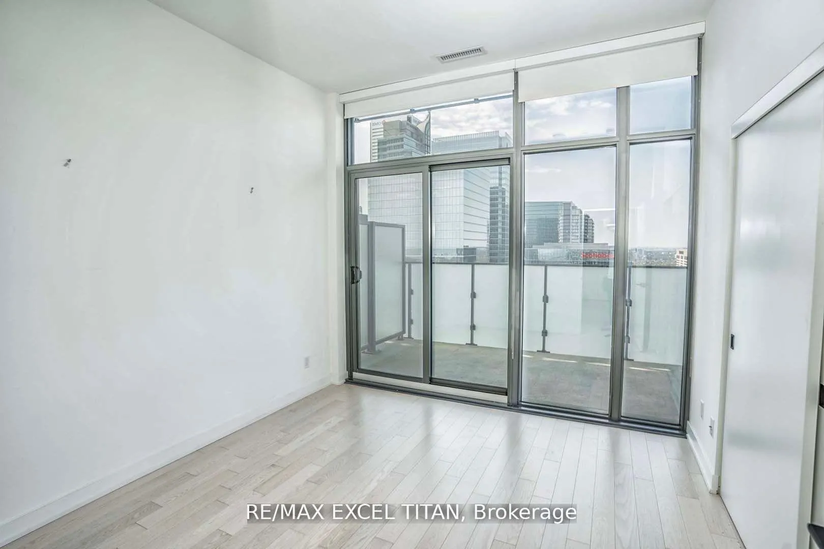 Photo 16 of Unit UPH06, 20 Lombard Street, Toronto, Church-Yonge Corridor — HOMEH