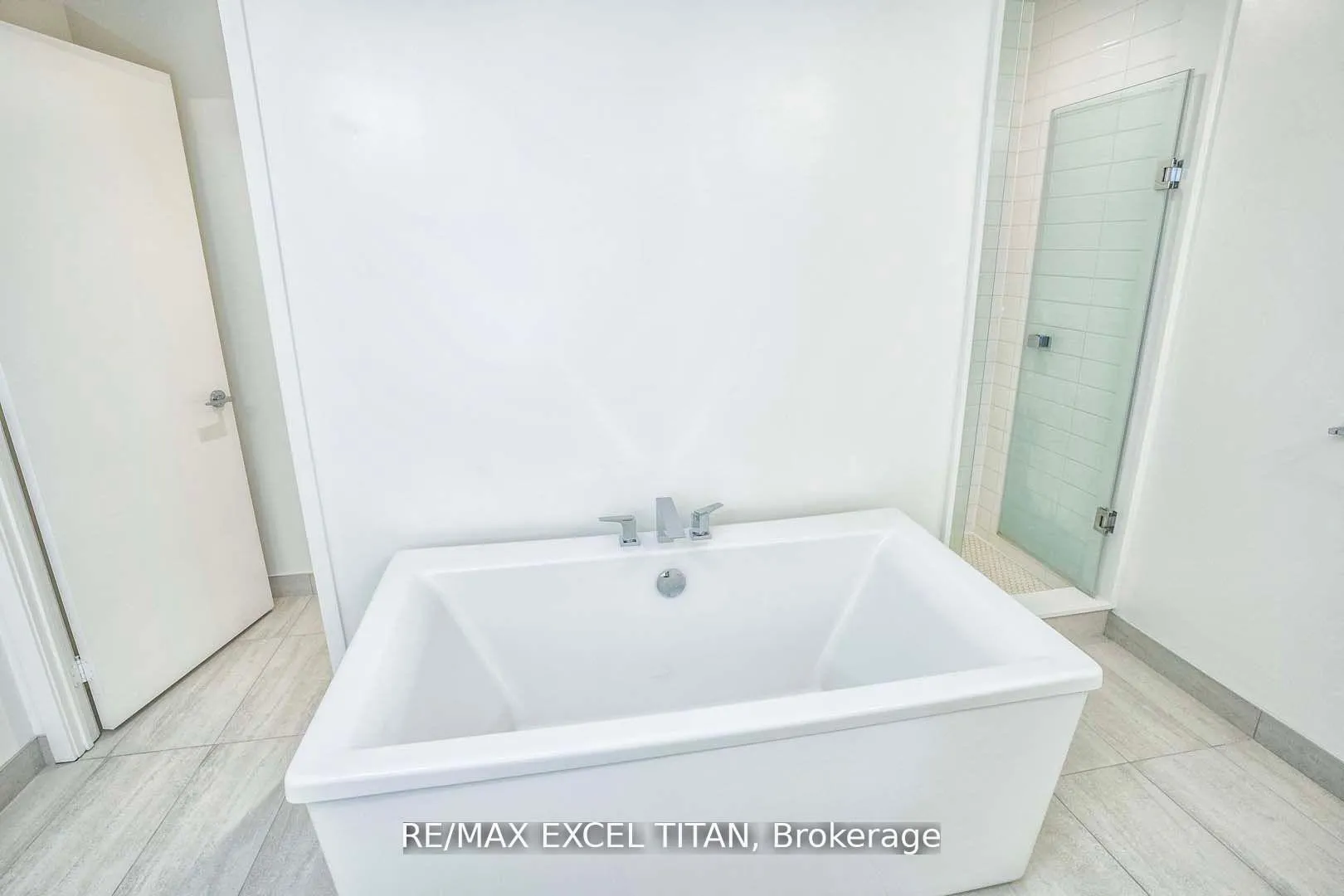 Photo 22 of Unit UPH06, 20 Lombard Street, Toronto, Church-Yonge Corridor — HOMEH