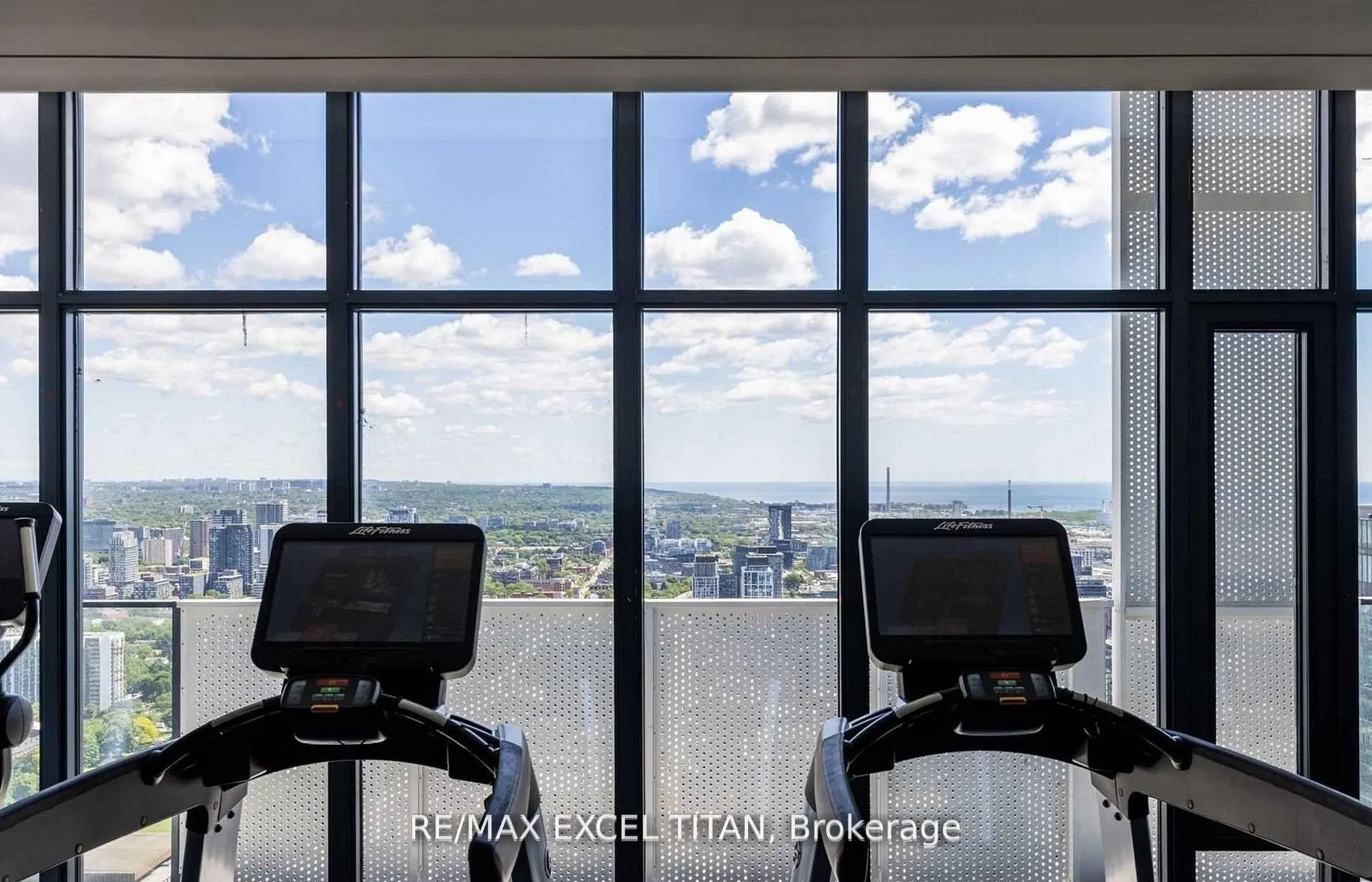Photo 38 of Unit UPH06, 20 Lombard Street, Toronto, Church-Yonge Corridor — HOMEH