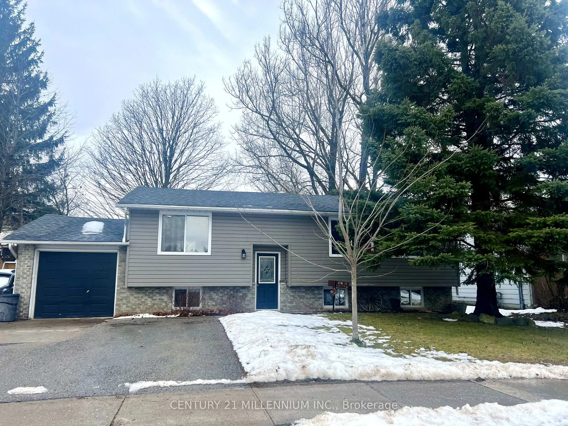 Photo 1 of 400 Robert Street, Shelburne — HOMEH