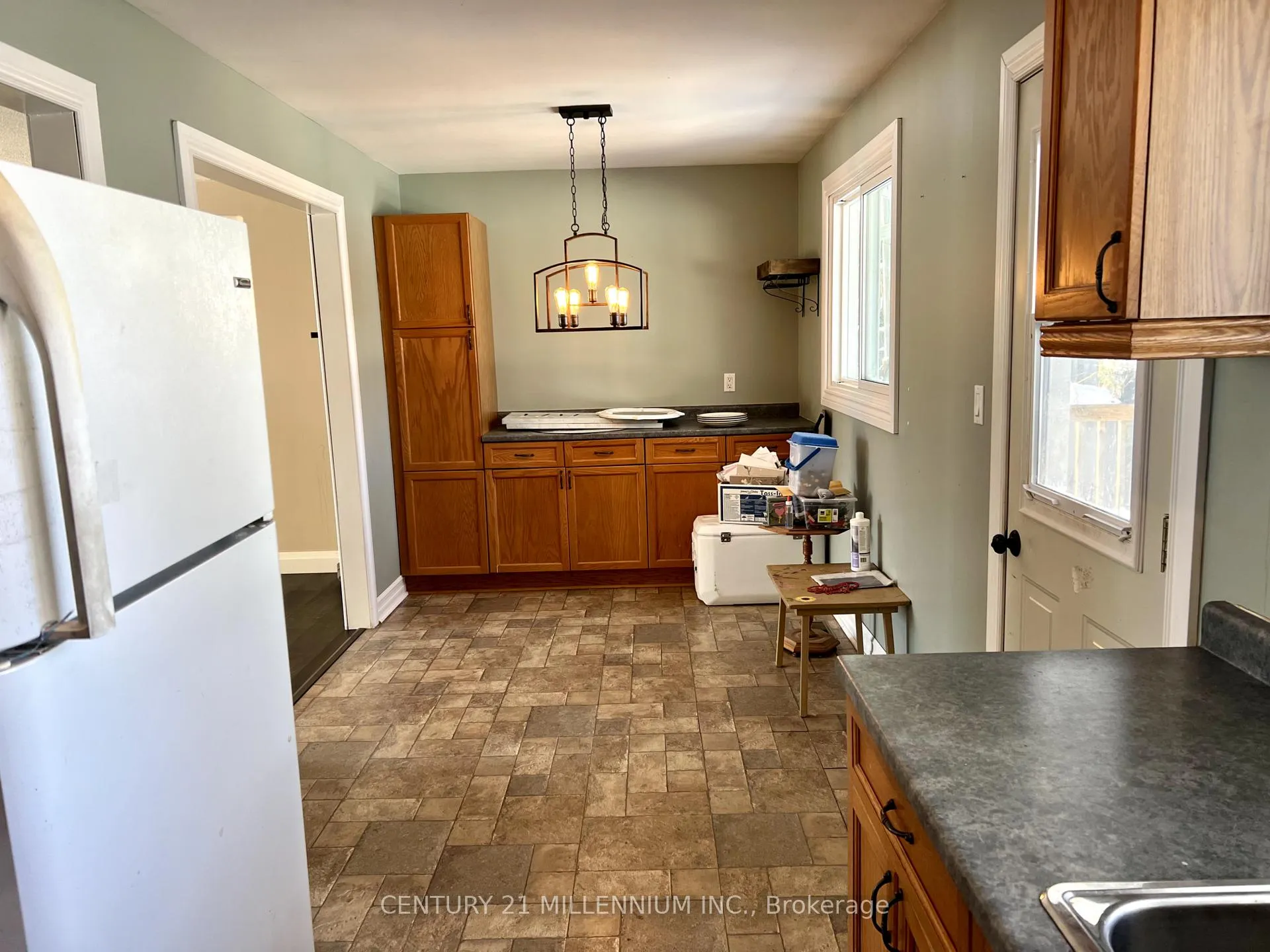 Photo 5 of 400 Robert Street, Shelburne — HOMEH