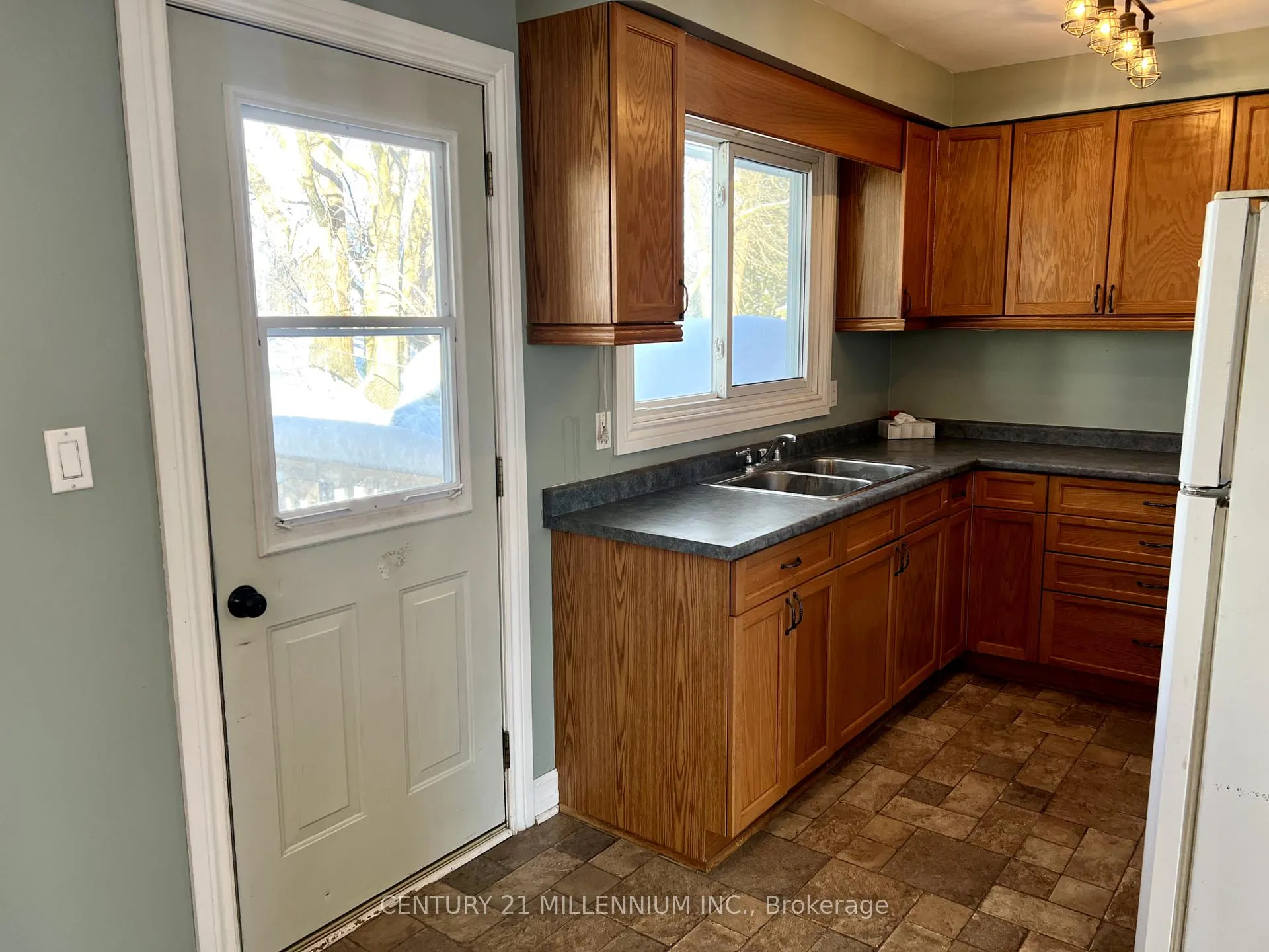 Photo 7 of 400 Robert Street, Shelburne — HOMEH