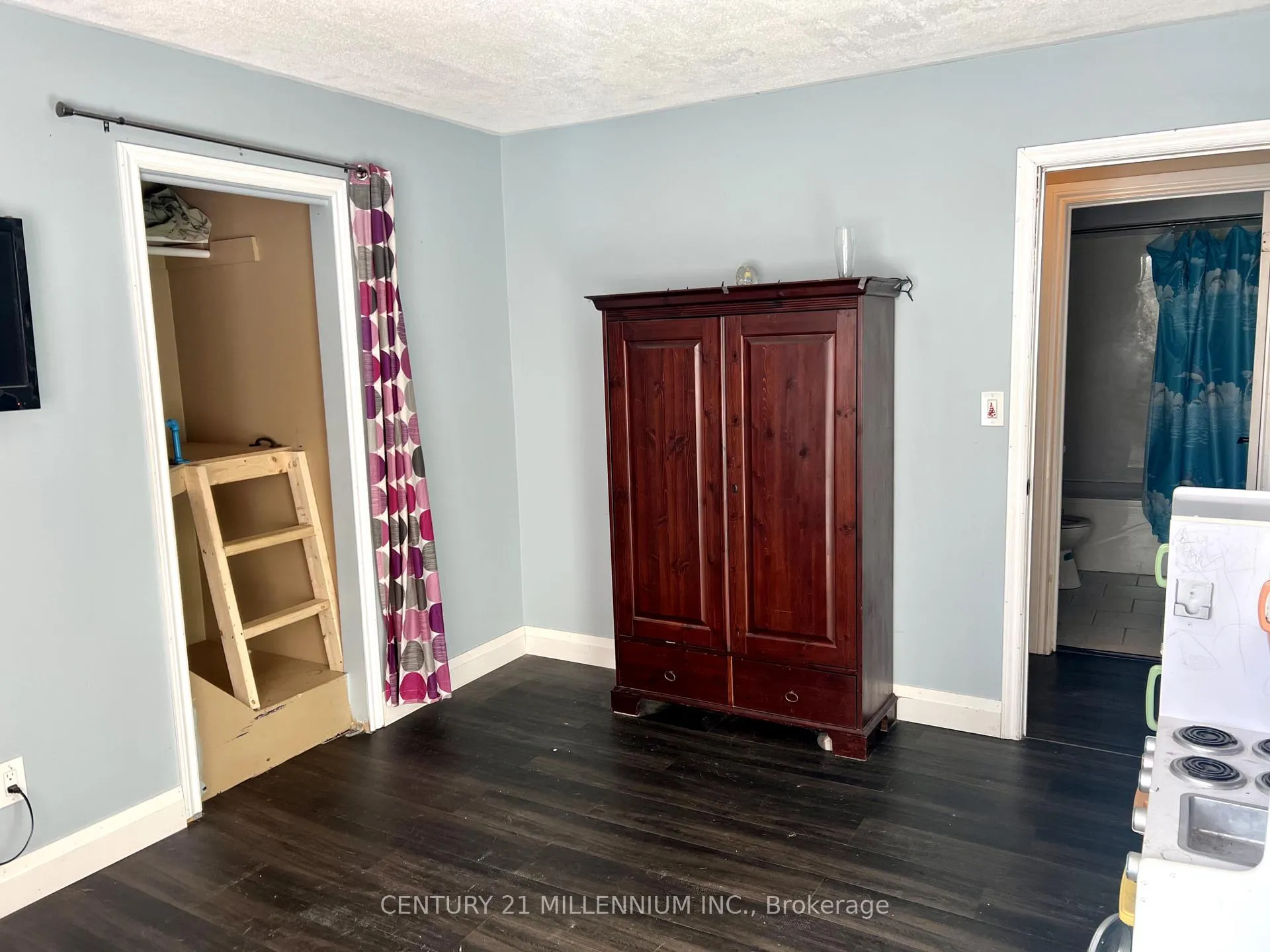 Photo 12 of 400 Robert Street, Shelburne — HOMEH