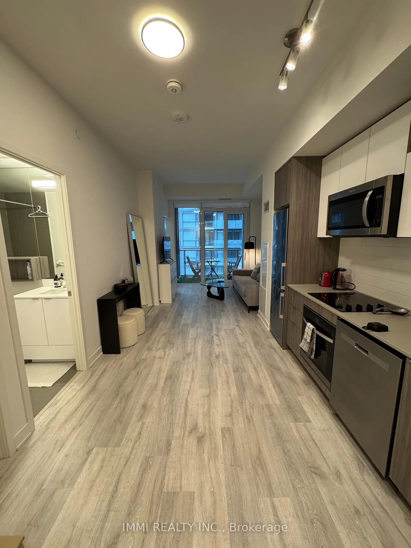 Photo 1 of Unit 1531 E, 70 Princess Street E, Toronto, Waterfront Communities — HOMEH