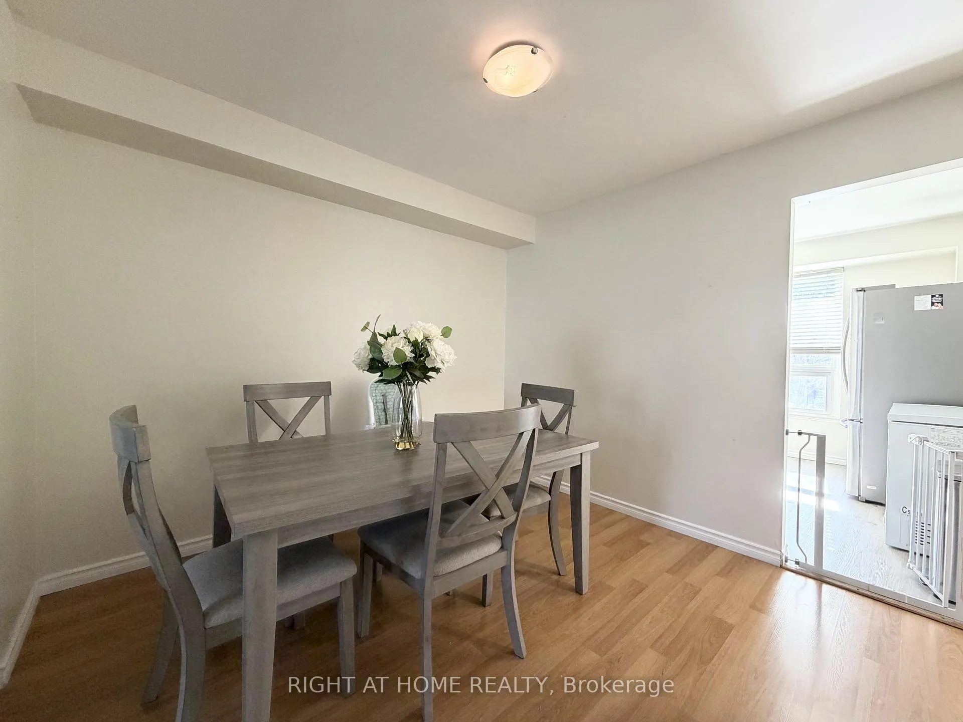 Photo 9 of Unit 42, 1400 Mary Street N, Oshawa, Samac — HOMEH