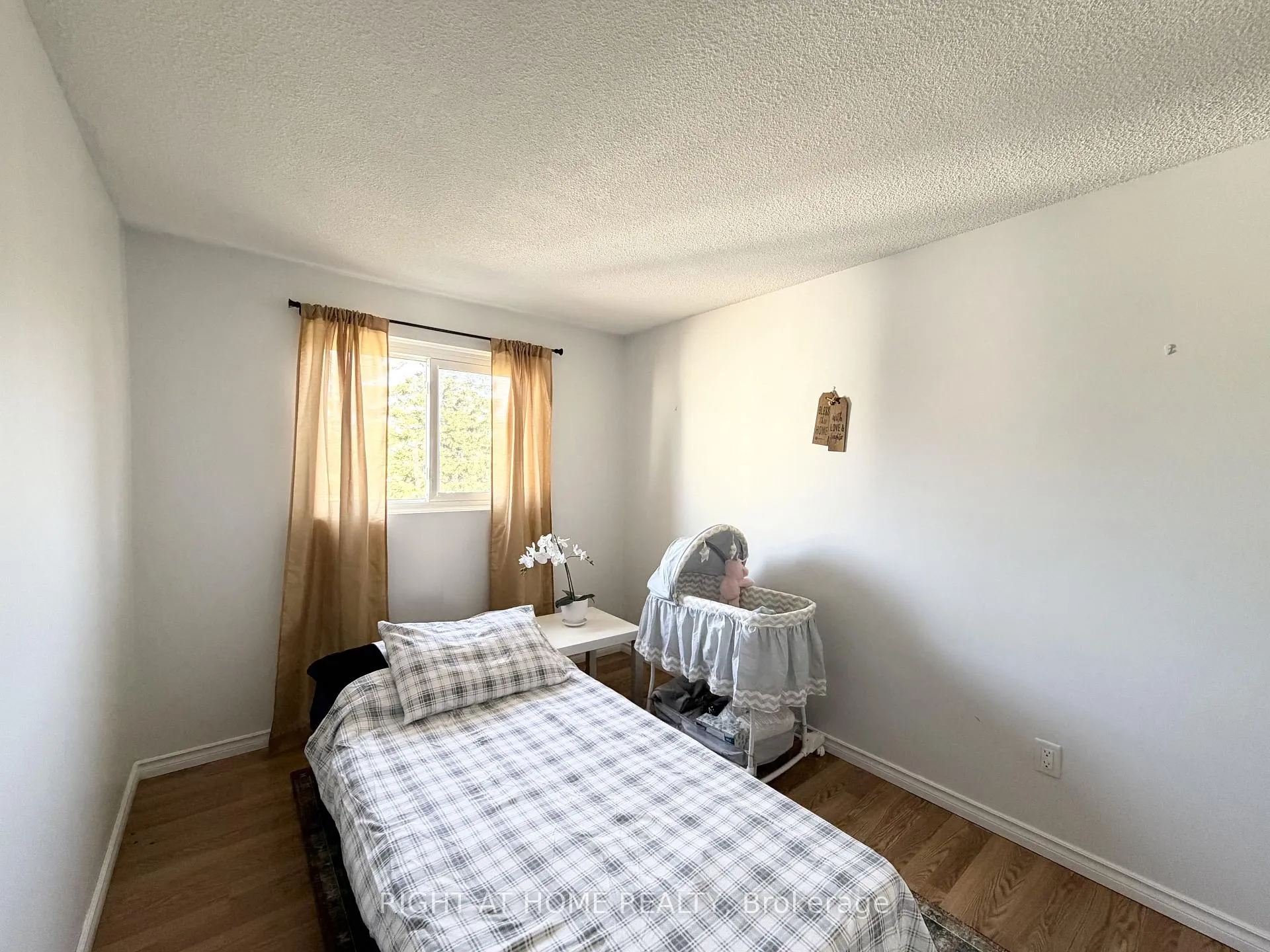 Photo 14 of Unit 42, 1400 Mary Street N, Oshawa, Samac — HOMEH