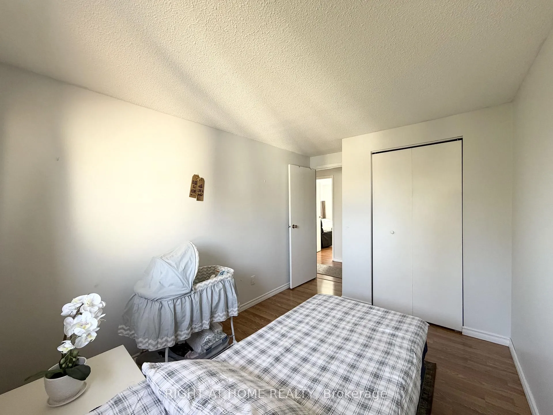 Photo 15 of Unit 42, 1400 Mary Street N, Oshawa, Samac — HOMEH
