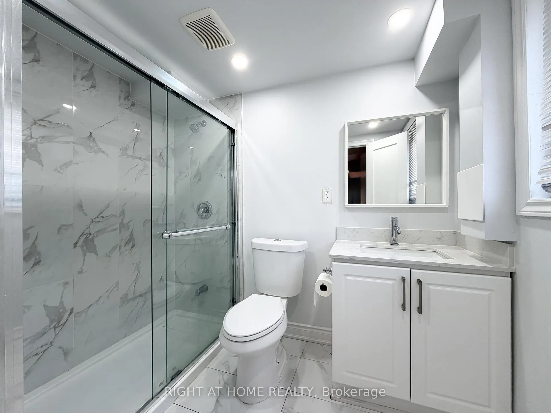 Photo 27 of Unit 42, 1400 Mary Street N, Oshawa, Samac — HOMEH