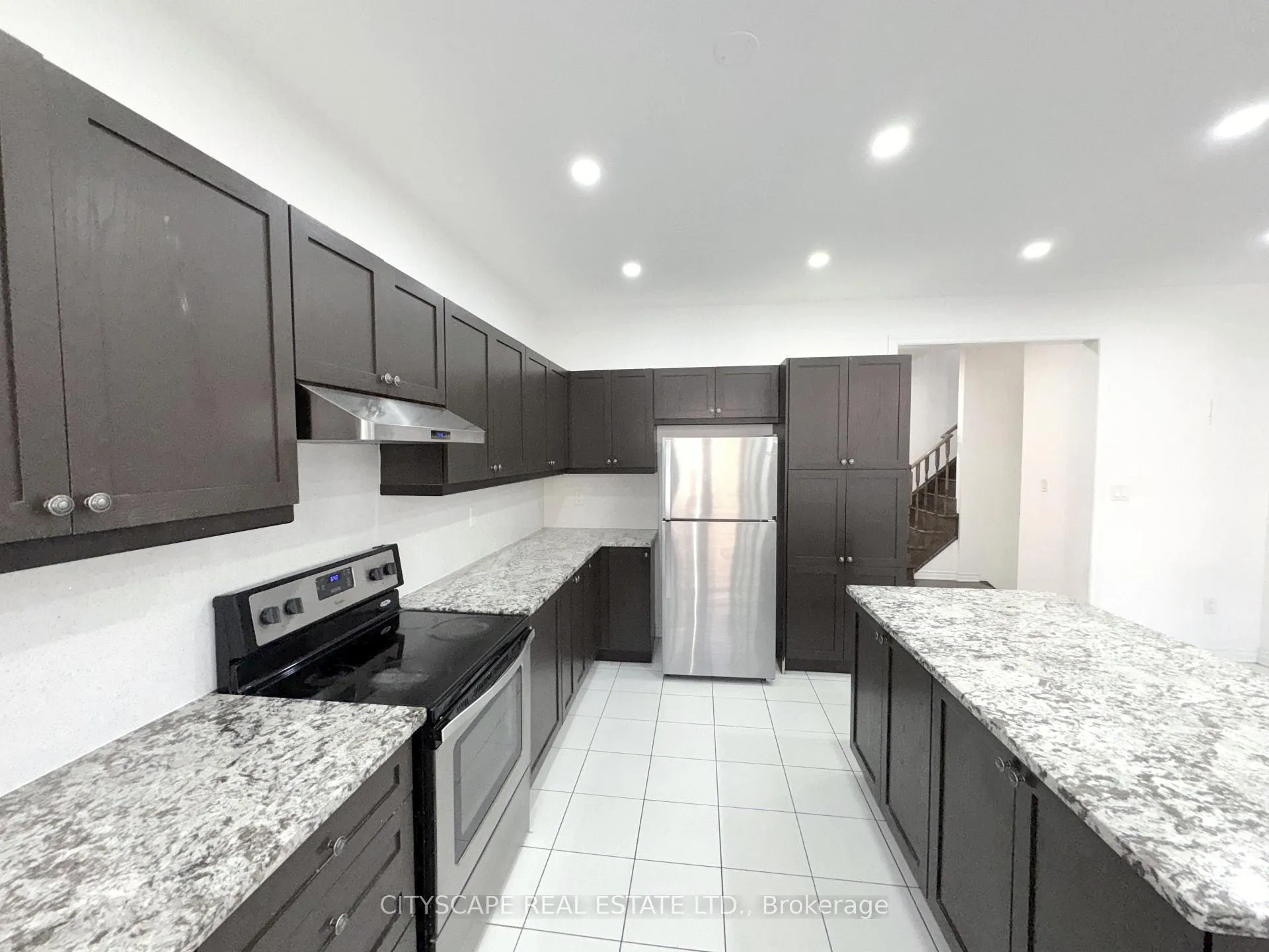 Photo 7 of 26 Clockwork Drive, Brampton, Northwest Brampton — HOMEH