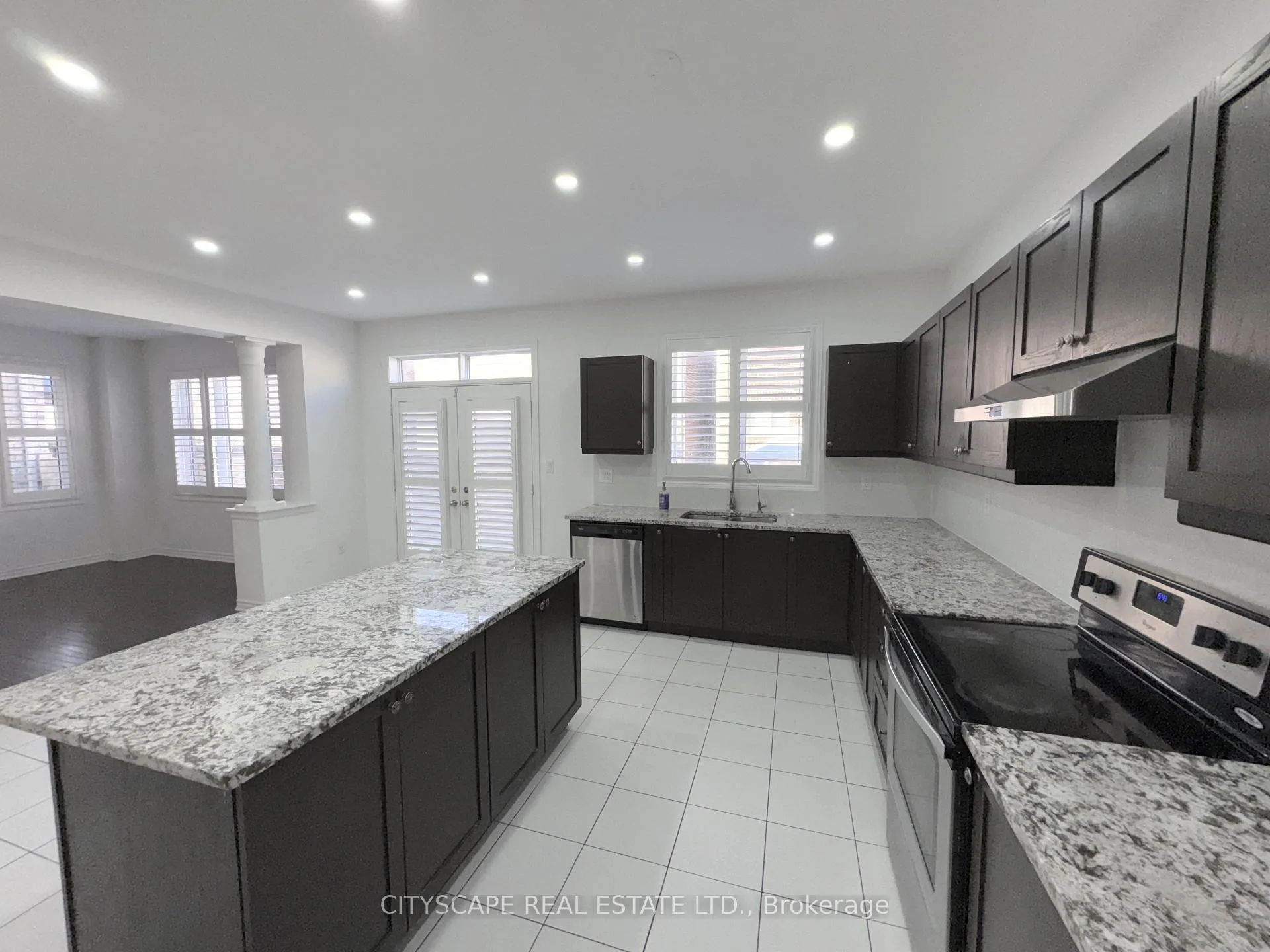 Photo 8 of 26 Clockwork Drive, Brampton, Northwest Brampton — HOMEH