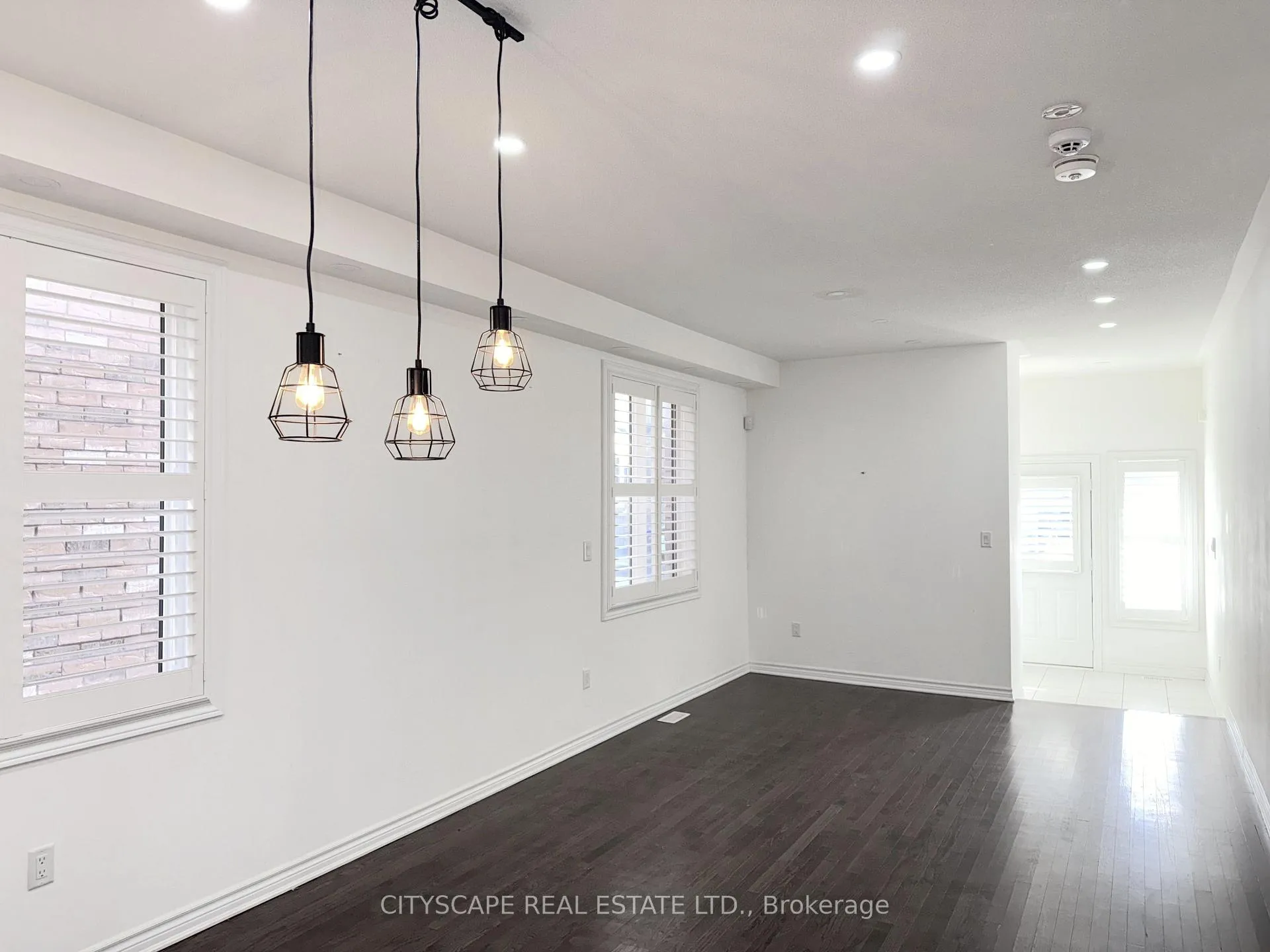 Photo 11 of 26 Clockwork Drive, Brampton, Northwest Brampton — HOMEH